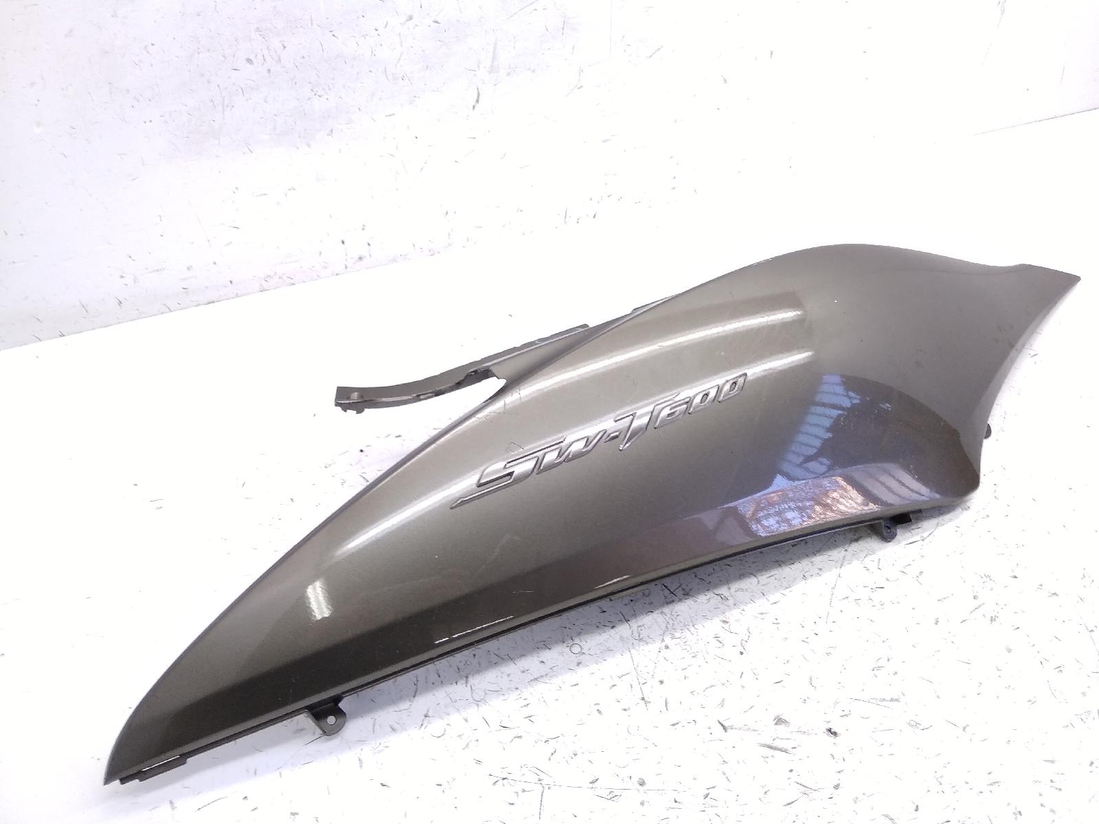 Honda sw-t abs 600 carena fiancata posteriore destra rottura e alette rotte 2011 2011 jh2pf01d2bk
