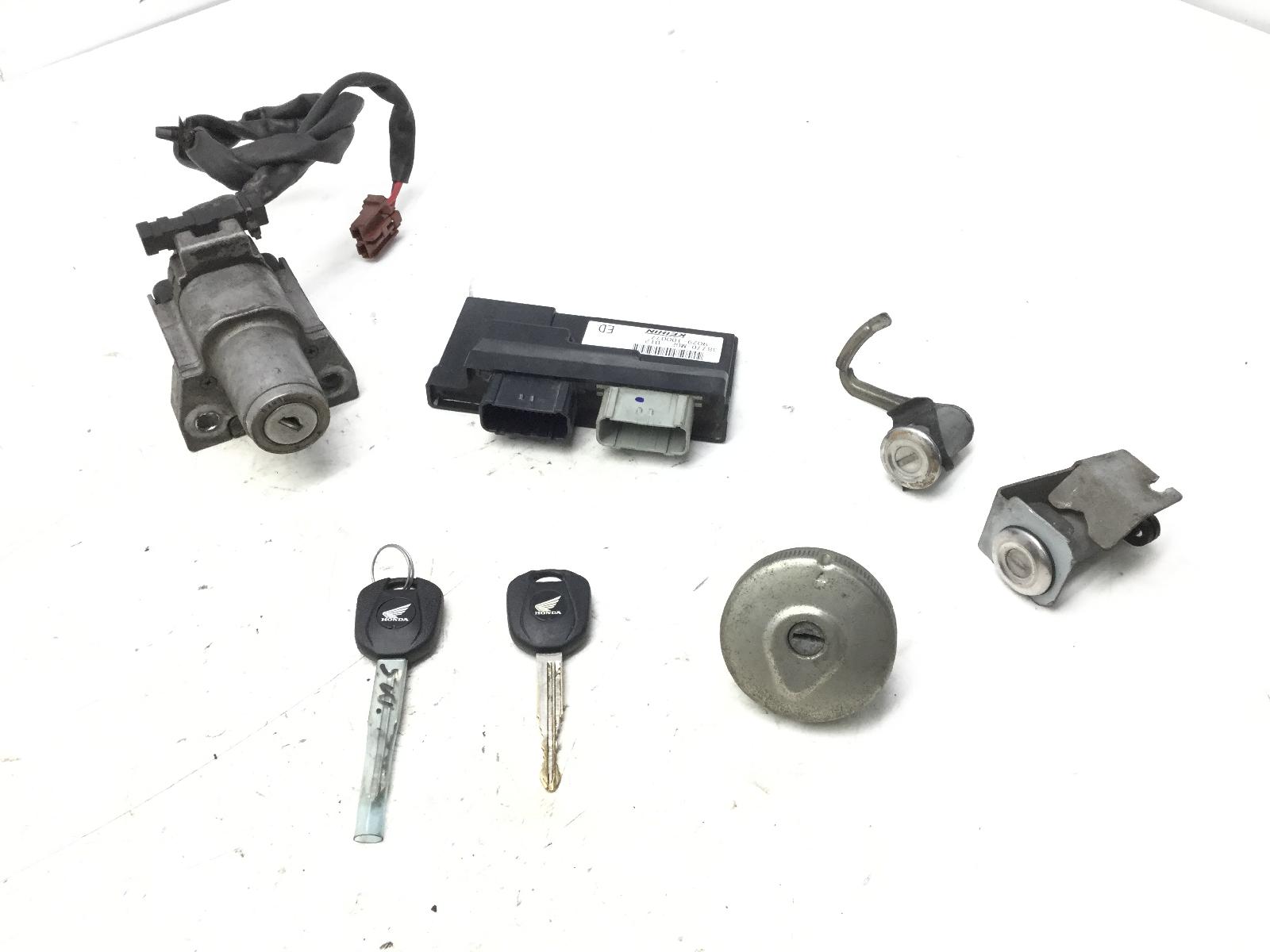 Honda sw-t abs 600 blocchetto accensione serrature tappo centralina chiavi 2011 2011 jfh2pf01d