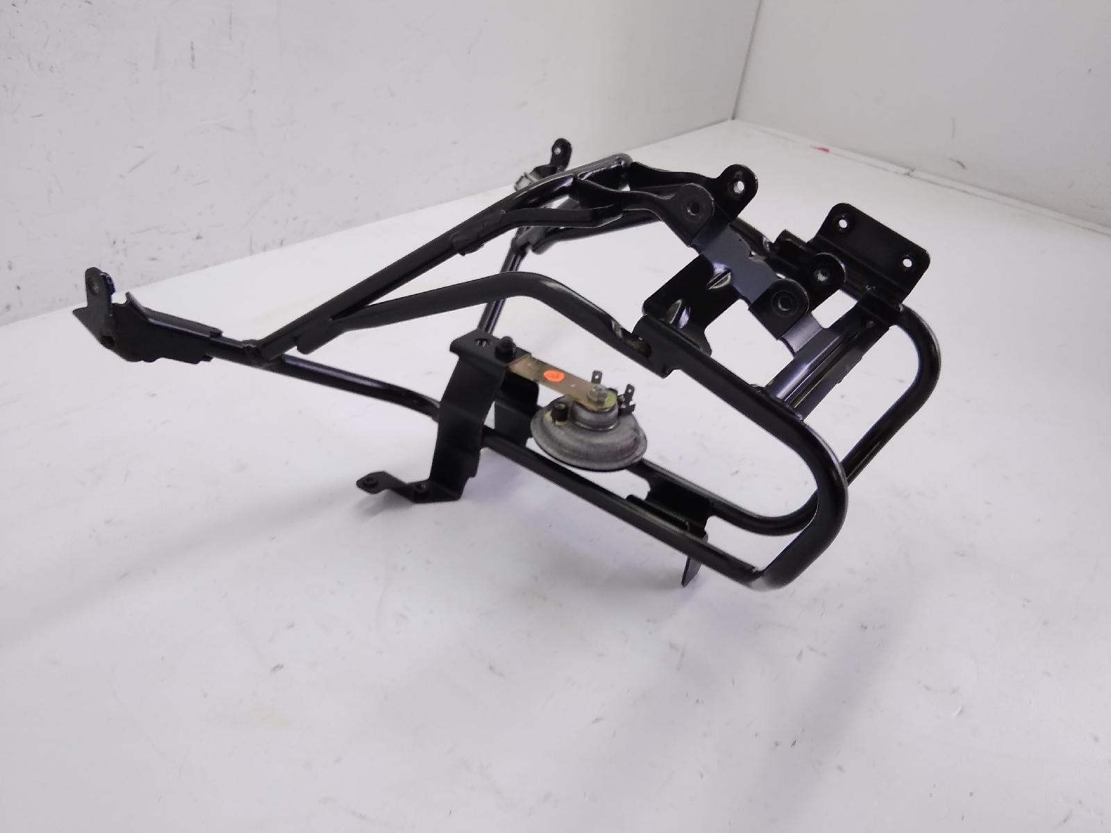 Peugeot satelis 125 telaio telaietto anteriore e clacson 2006 2012 vgaj2aaaa