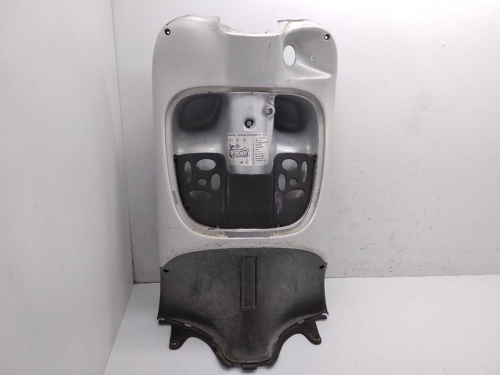Aprilia scarabeo ditech ie 2t 50 carena controscudo - crepa su aletta 2001 2004 sca00
