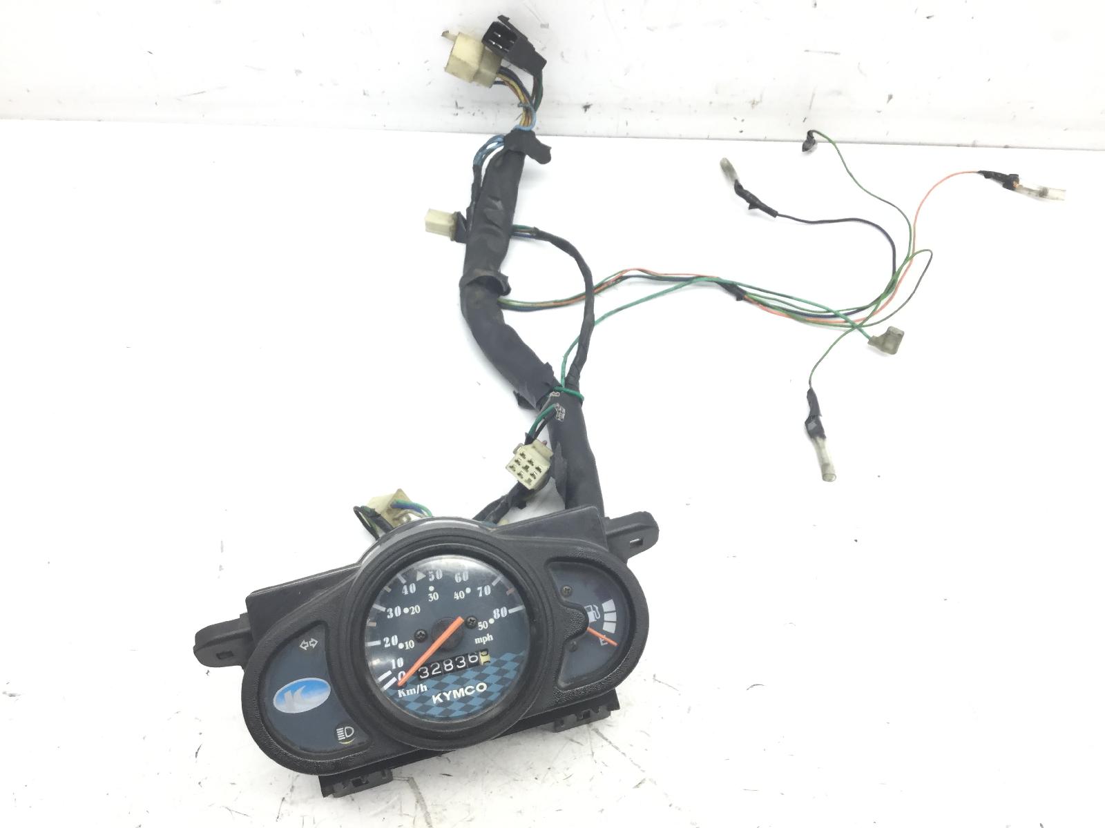 Kymco agility r12 4t 50 strumentazione contachilometri gruppo strumenti 2007 2008 u60050