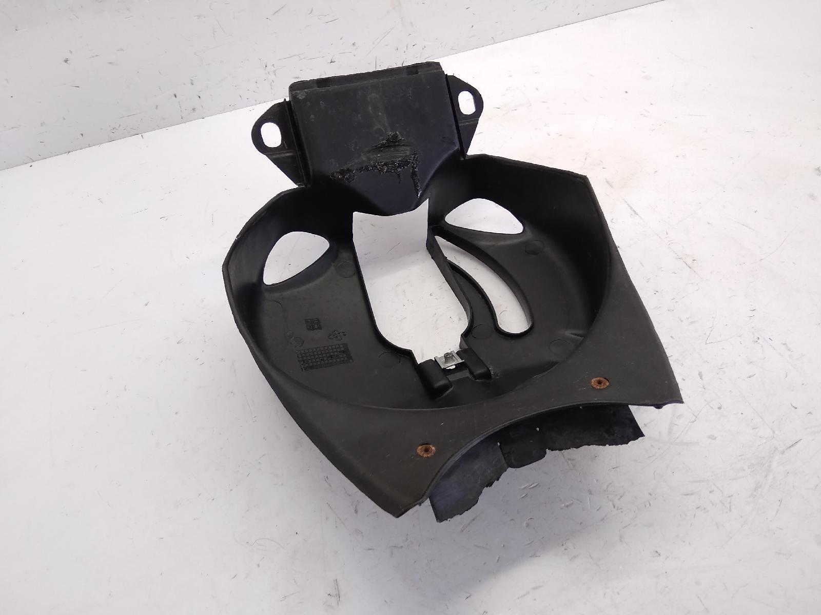 Piaggio nrg extreme 50 carena vano ruota anteriore 1999 2000 c220