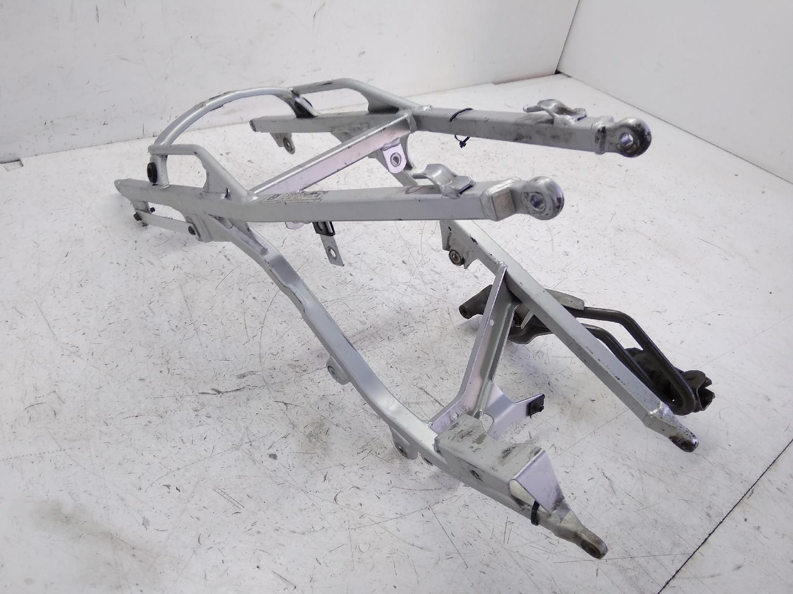 Husqvarna sm 610 s 577 telaio telaietto posteriore e pedana sinistra 2004 2004 h701aa
