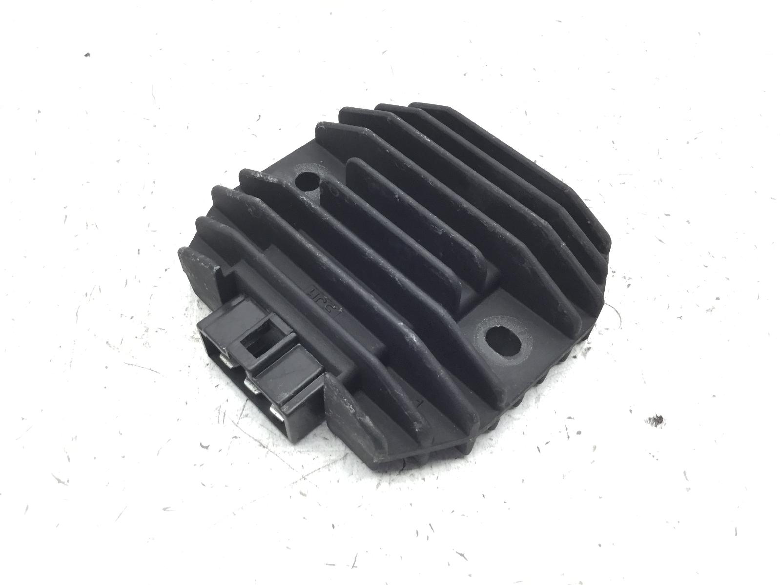Yamaha xenter hw 150 regolatore di tensione 2012 2016 sg231