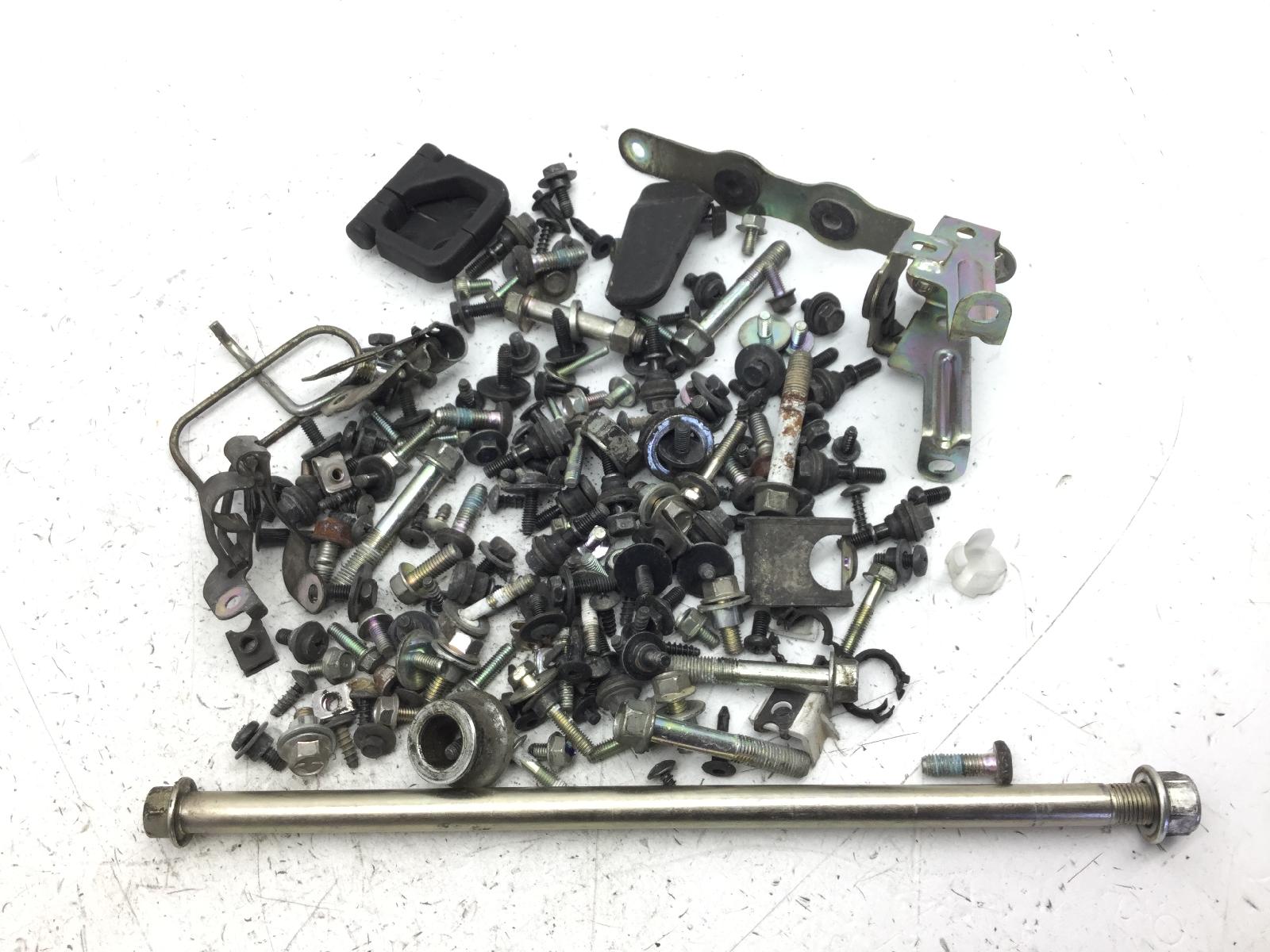 Yamaha xenter hw 150 kit viti bulloneria telaio 2012 2016 sg231