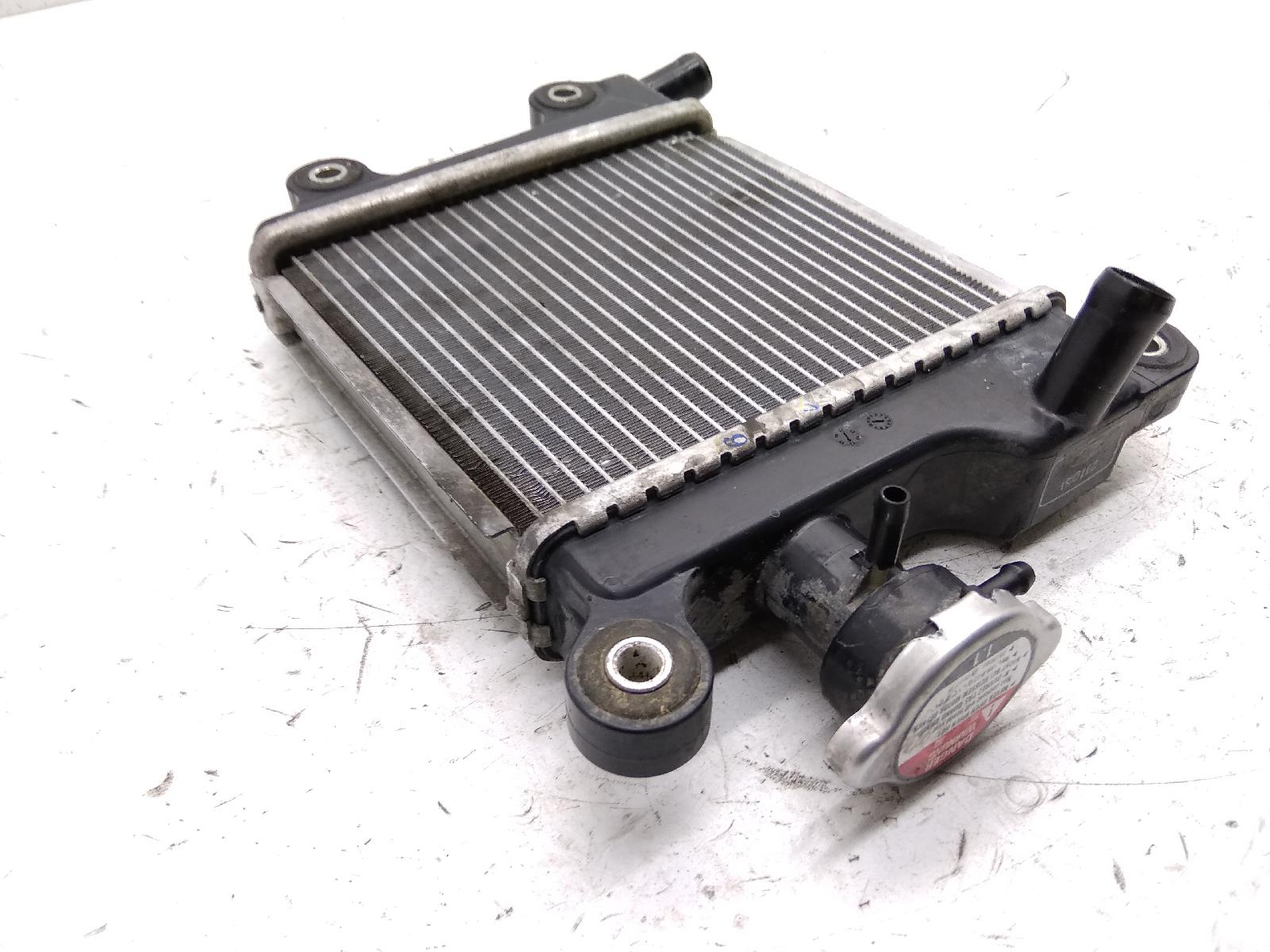 Yamaha xenter hw 150 radiatore e tappo 2012 2016 sg231
