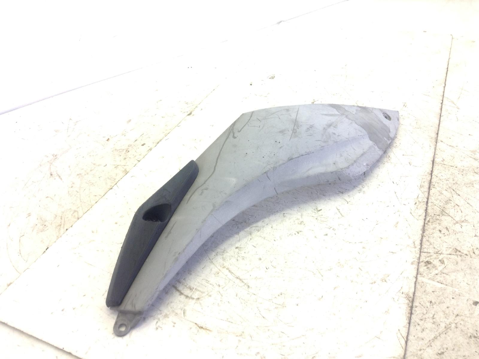 Yamaha xenter hw 150 carena fianchetto sottopedana destra 2012 2016 sg231