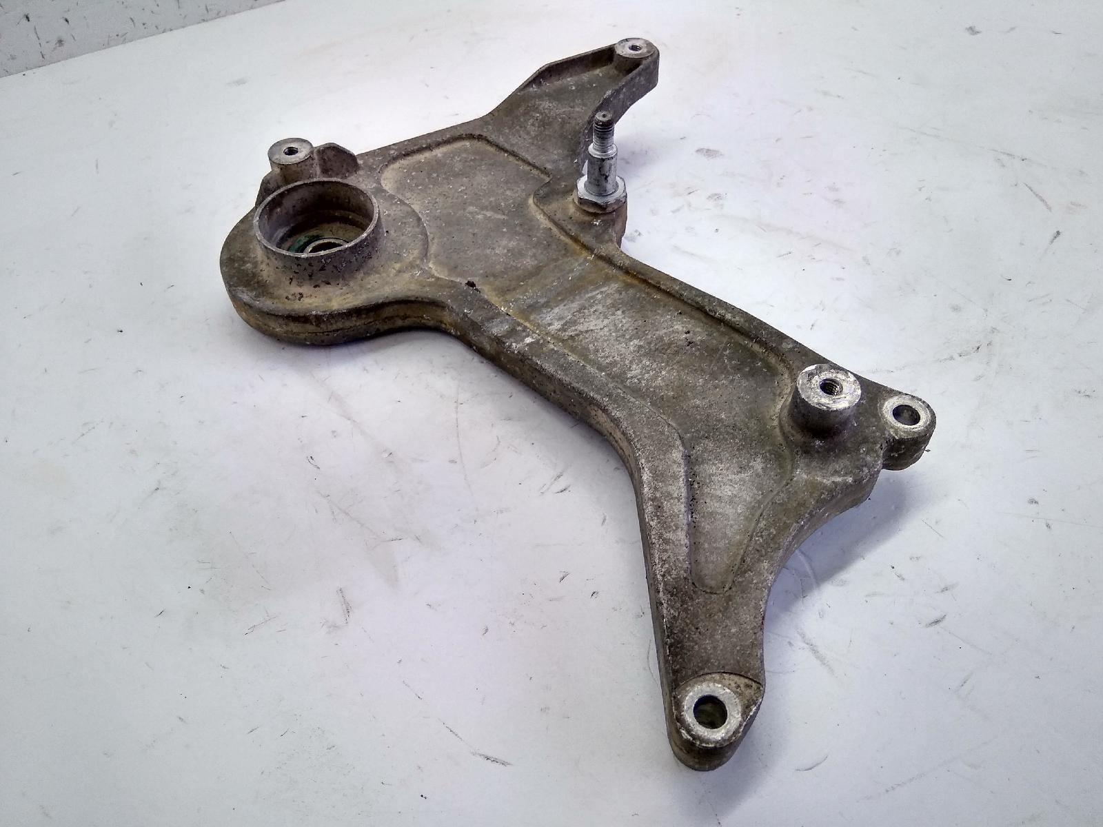 Gilera runner vxr 200 staffa supporto scarico marmitta 2002 2004 m240