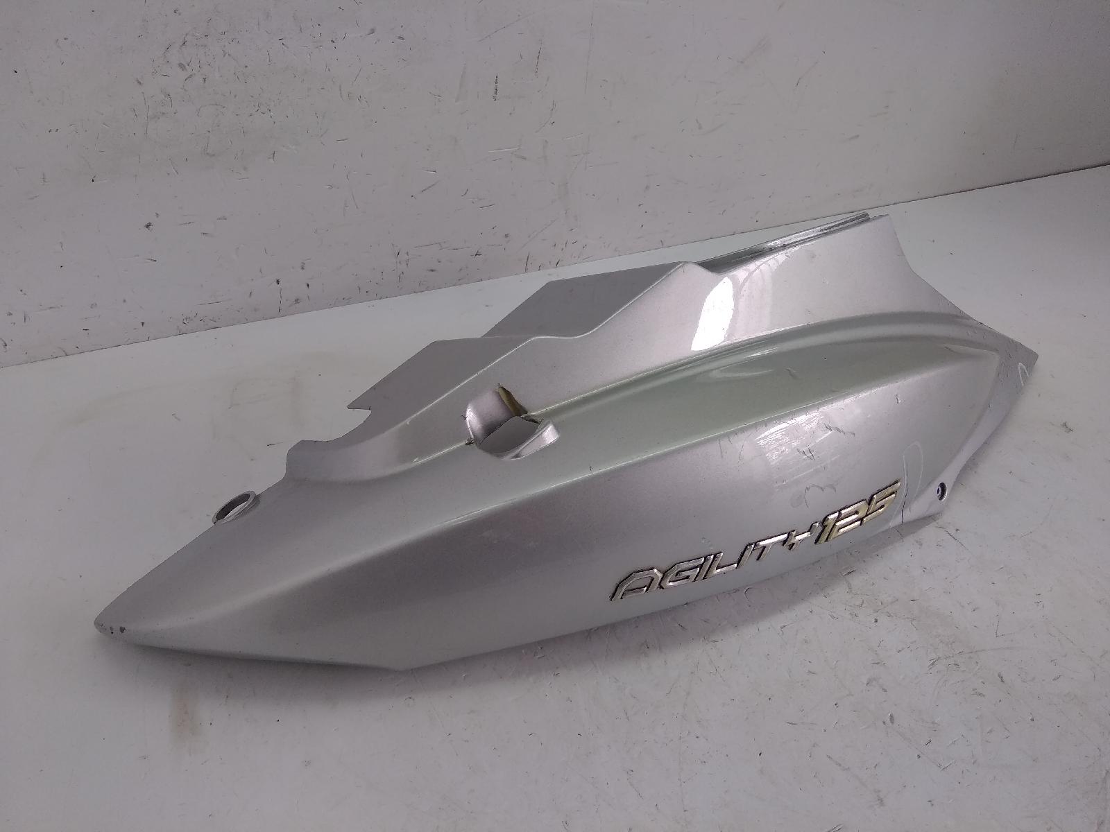 Kymco agility 4t euro 3 r12 125 carena fiancata posteriore destra * crepa 2006 2008 u62001