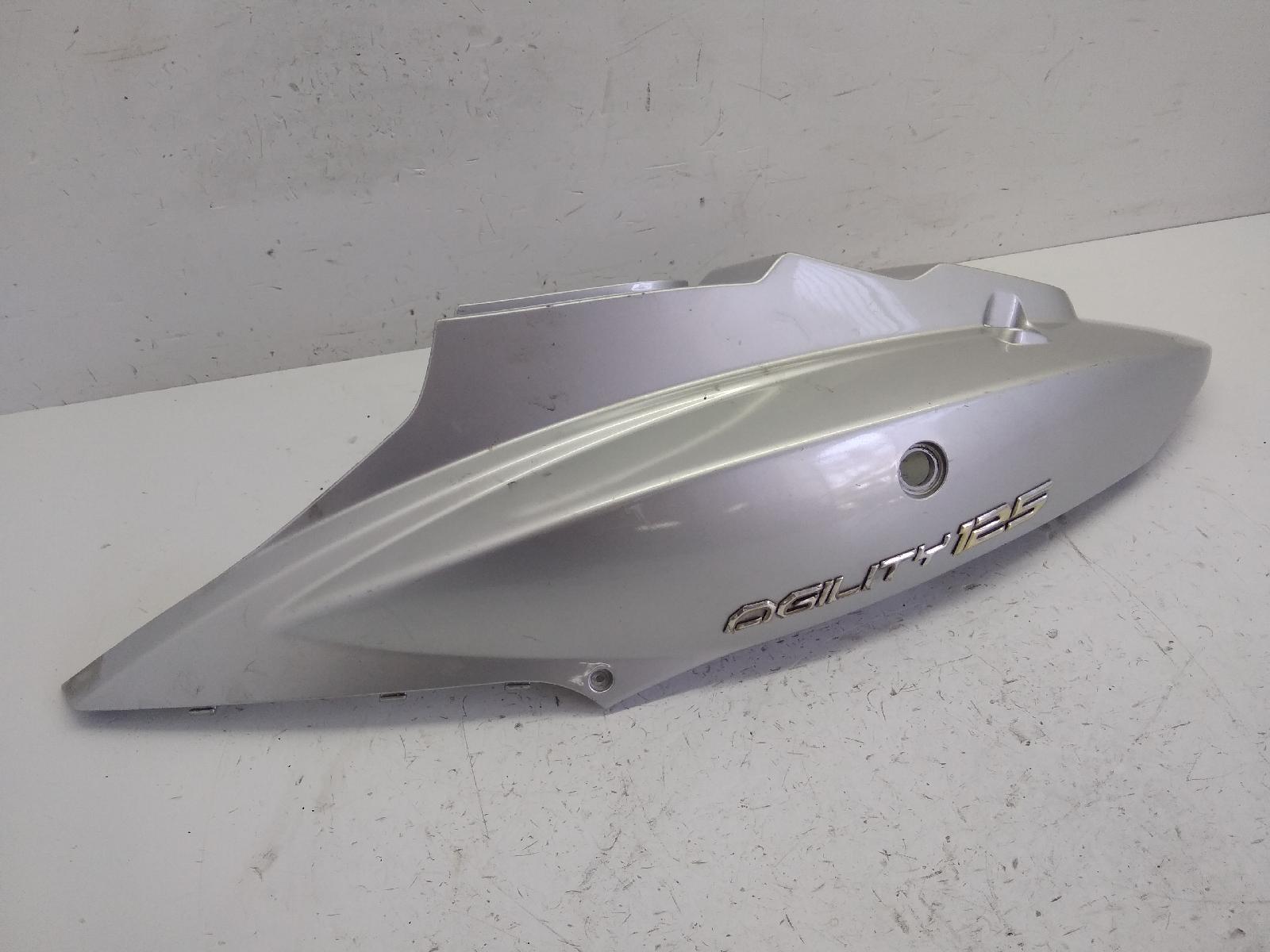 Kymco agility 4t euro 3 r12 125 carena fiancata posteriore sinistra 2006 2008 u62001
