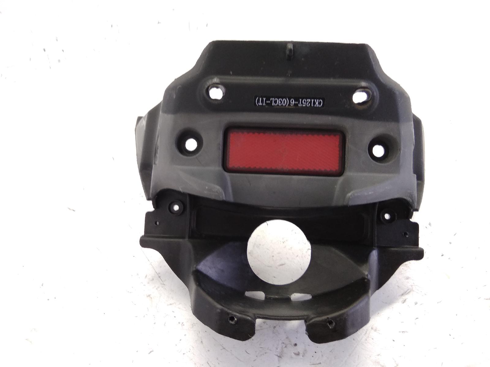 Kymco agility 4t euro 3 r12 125 carena supporto faro fanale posteriore 2006 2008 u62001