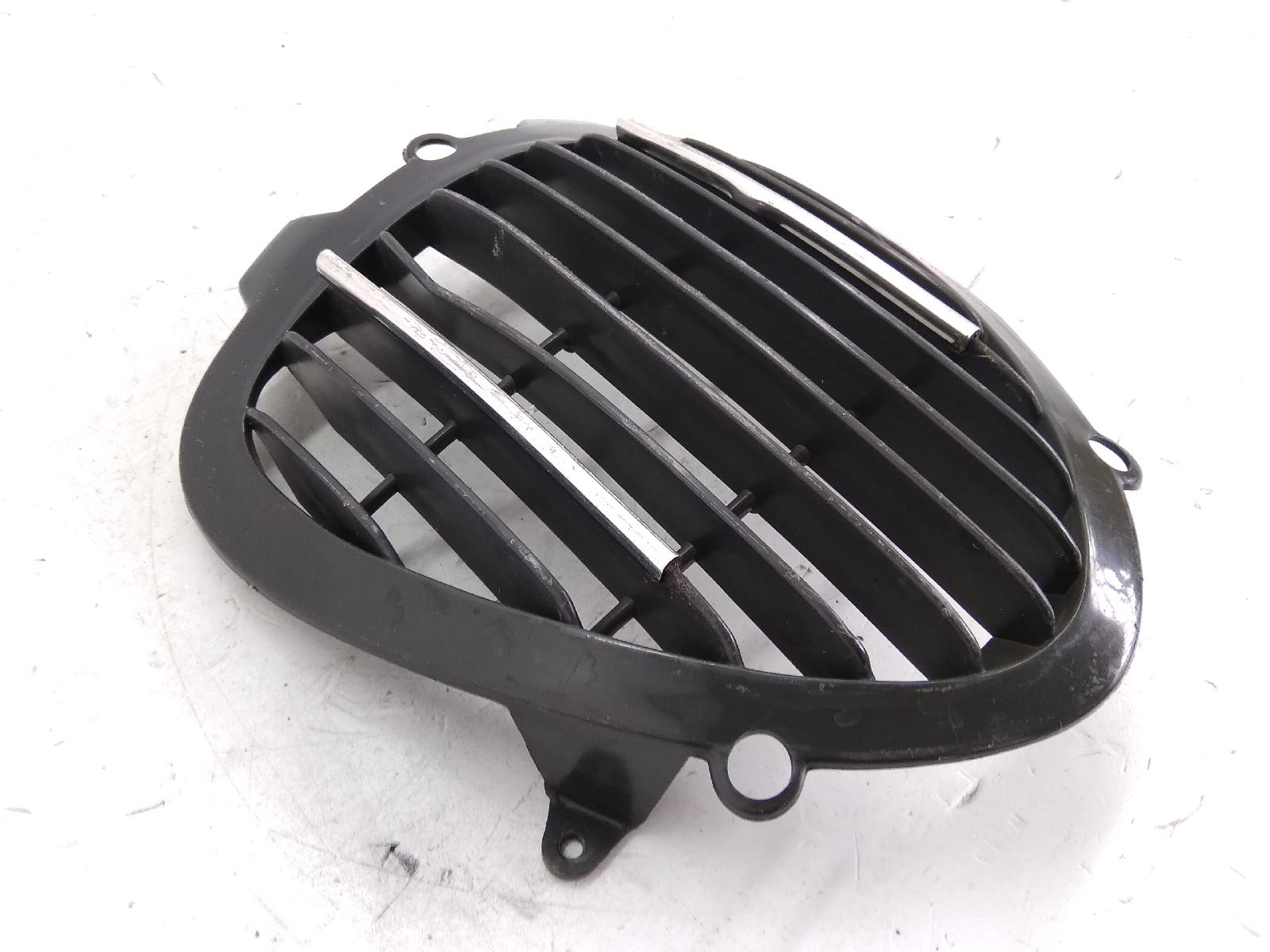 Aprilia gulliver lc 50 griglia carena scudo anteriore 1996 1998 lh040