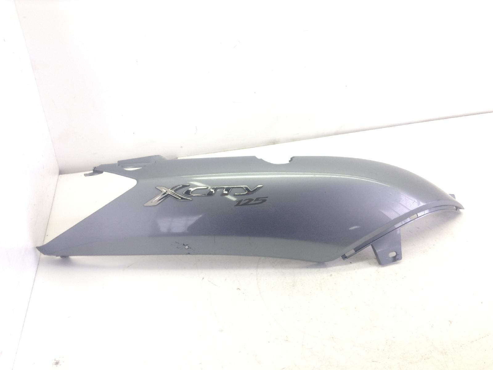 Yamaha x-city vp 125 carena fiancata postweriore destra - attacco rotto 2008 2011 se431