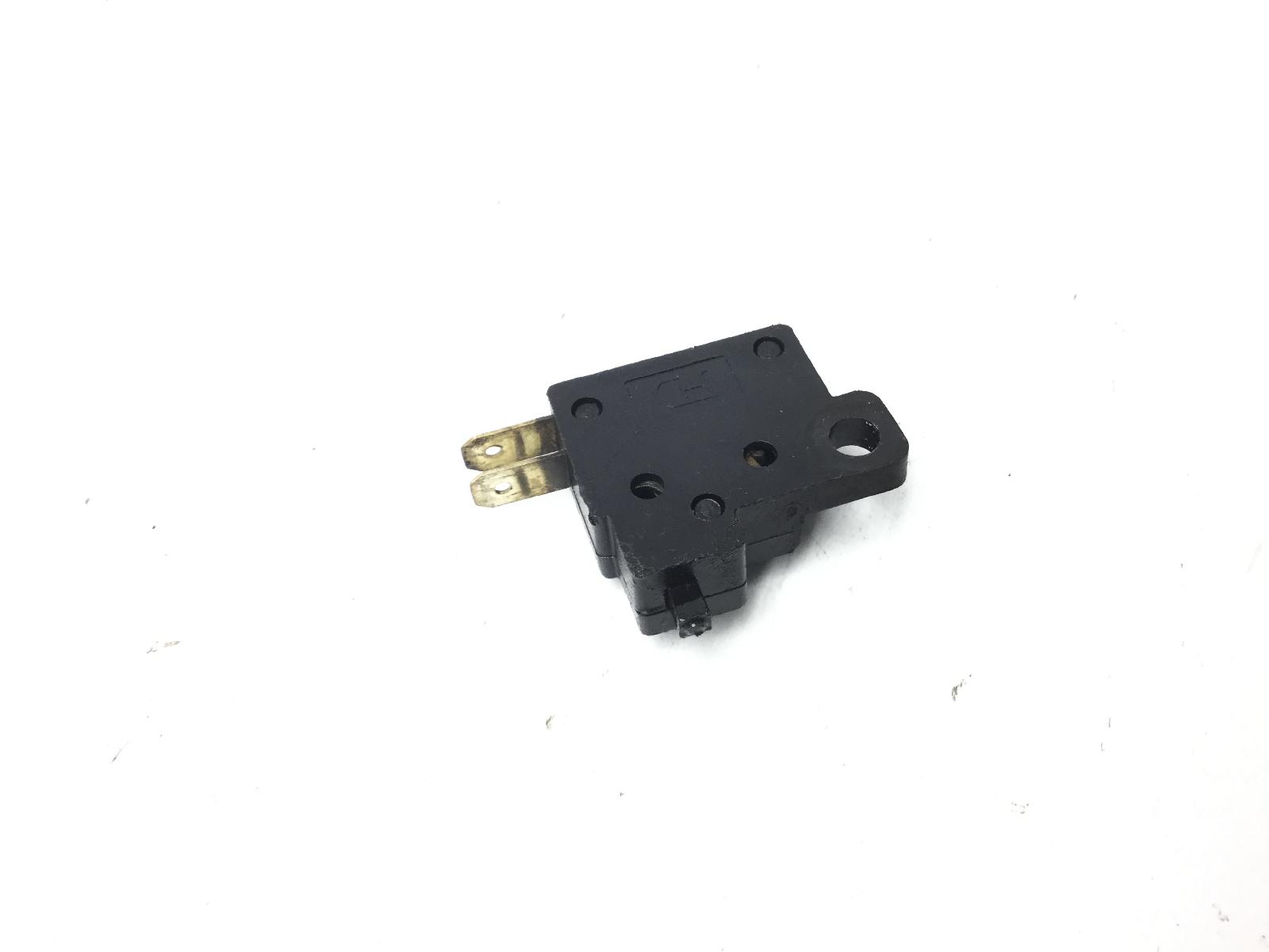Kymco agility 4t r12 125 sensore pulsante stop microstop freno anteriore 2006 2006 u62000