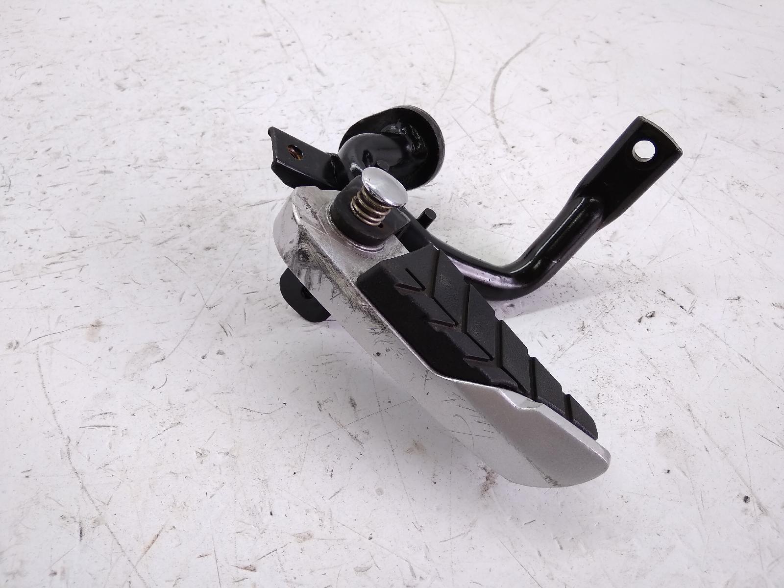 Sym joymax i 250 pedana posteriore sinistra e supporto 2007 2008 rfglm25wy8s