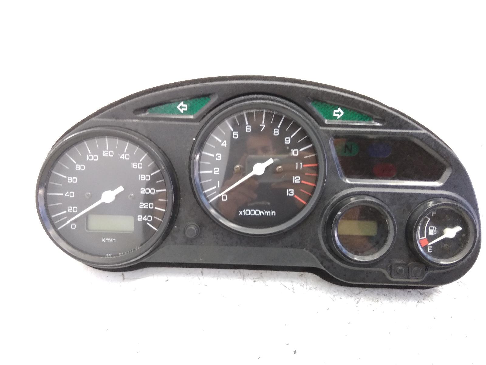 Suzuki gsx-f fw k3 600 strumentazione contachilometri con rottura 1998 2003 aj111