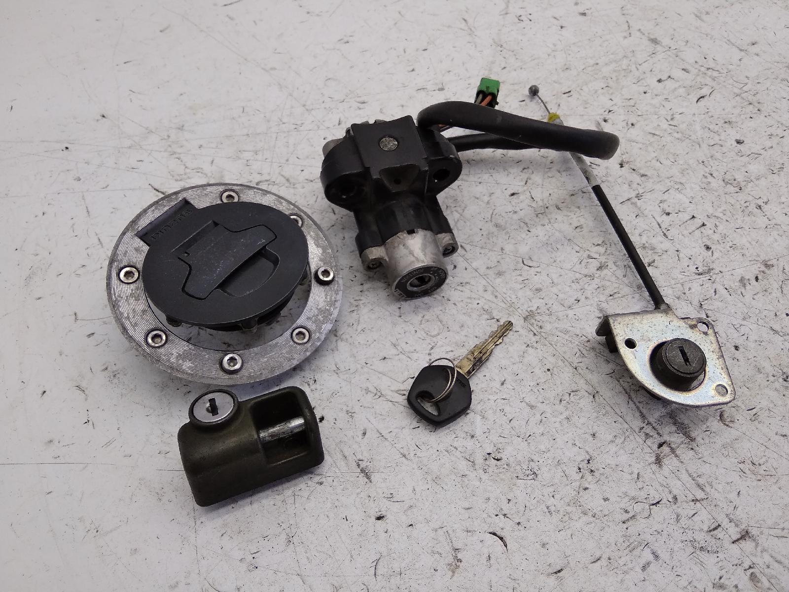 Suzuki gsx-f fw k3 600 blocchetto accensione chiave tappo benzina serrature 1998 2003 aj111