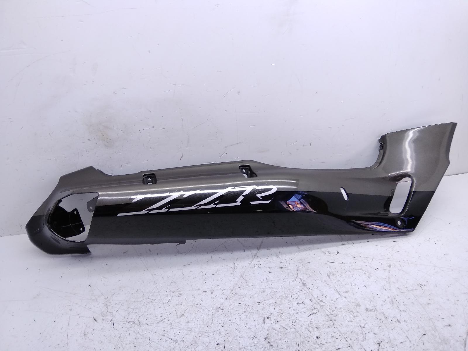 Kawasaki zzr e7 e9 600 carena fiancata posteriore destra 1999 2000 zx600eea