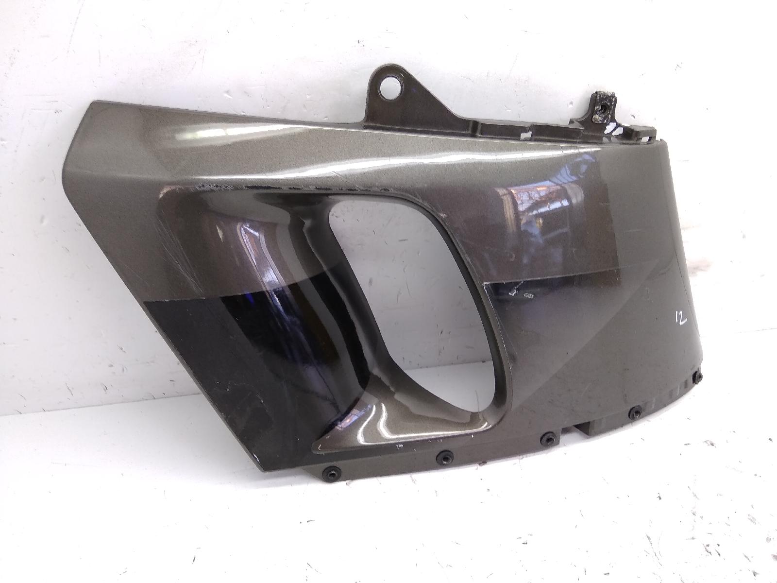 Kawasaki zzr e7 e9 600 carena fianchetto destro con crepa 1999 2000 zx600eea