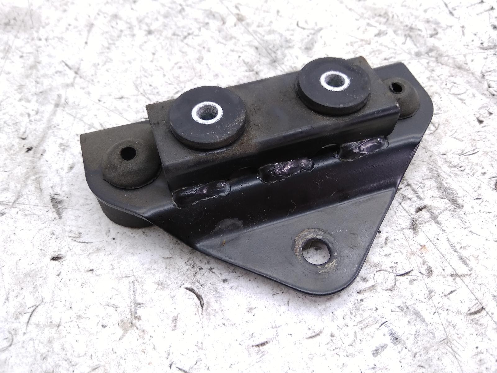 Kawasaki zzr e7 e9 600 staffa supporto posteriore serbatoio benzina 1999 2000 zx600eea