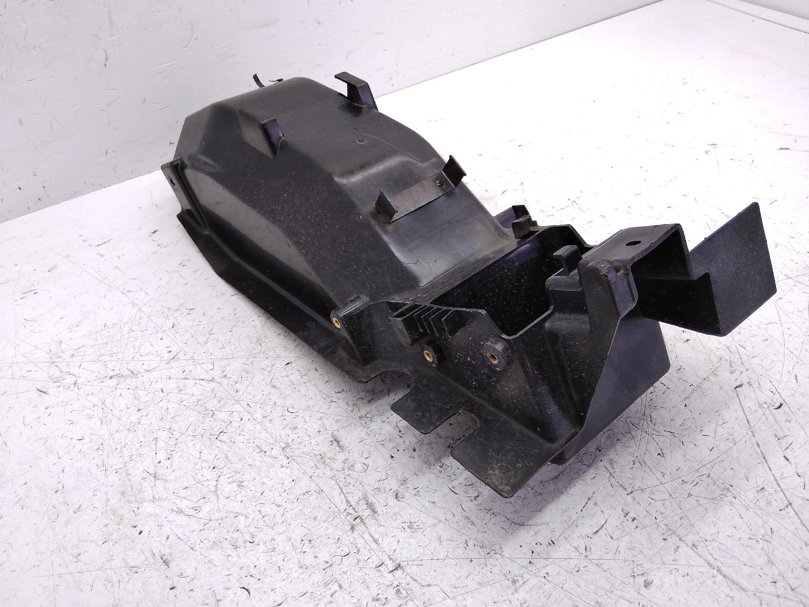 Kawasaki zzr d2 d3 600 parafango posteriore interno sotto coda 1991 1992 zx600d