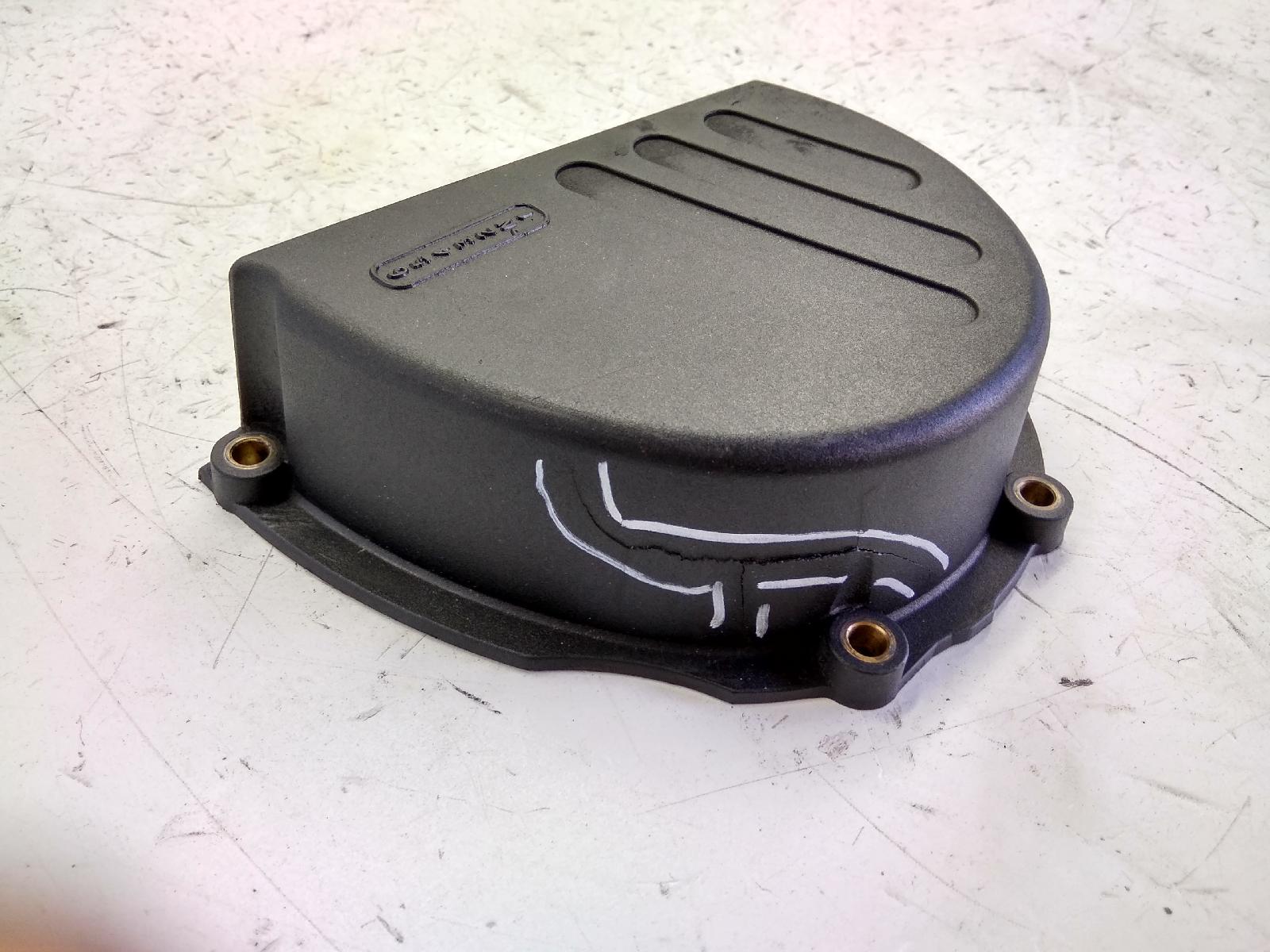 Triumph sprint st 955 coperchio carter pignone con rottura 1999 2004 smtt665xh