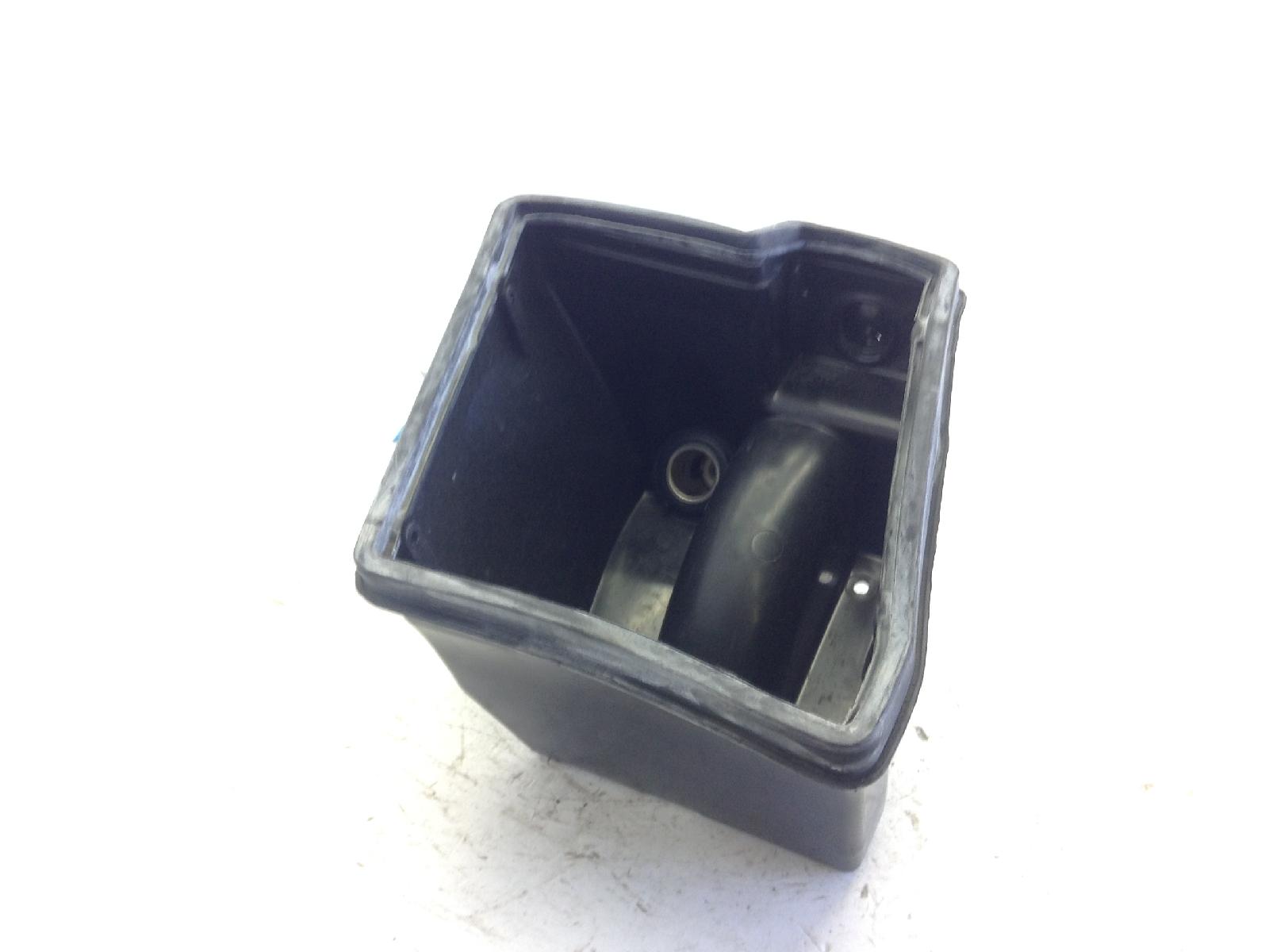 Bmw c1 200 carena vano portaoggetti e presa bassa tensione 2001 2002 wb10192a01yb