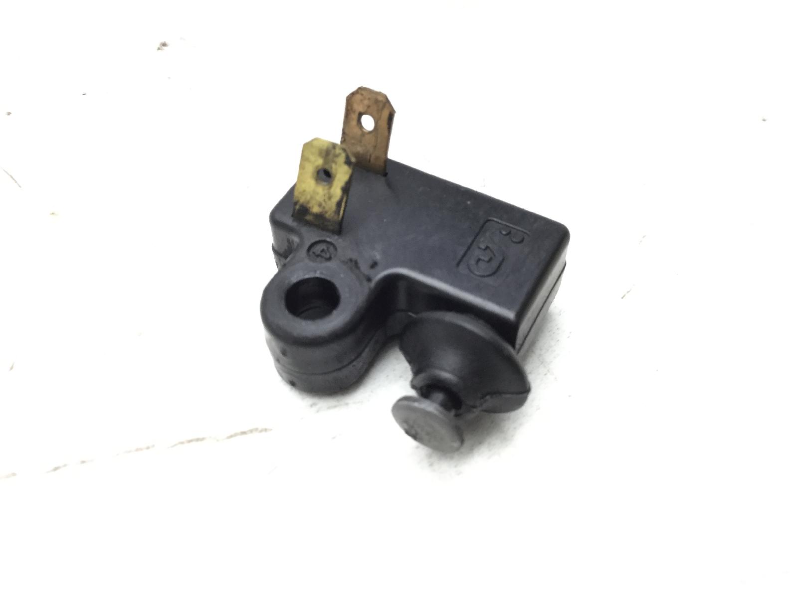 Yamaha x-max yp r 125 sensore pulsante stop microstop freno anteriore 2010 2012 se541