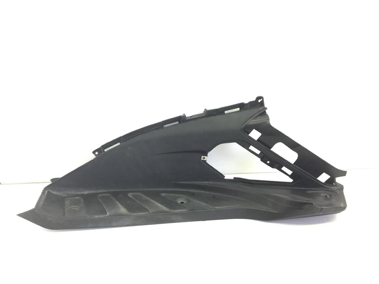 Piaggio x7 euro 3 250 carena pedana pavimento sinistra - attacco rotto 2008 2008 m62200