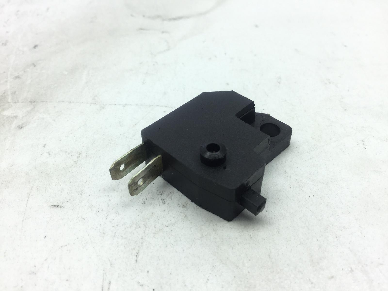 Sym symphony 50 sensore stop microstop freno posteriore sinistro 2009 2009 lxmay05wx9x