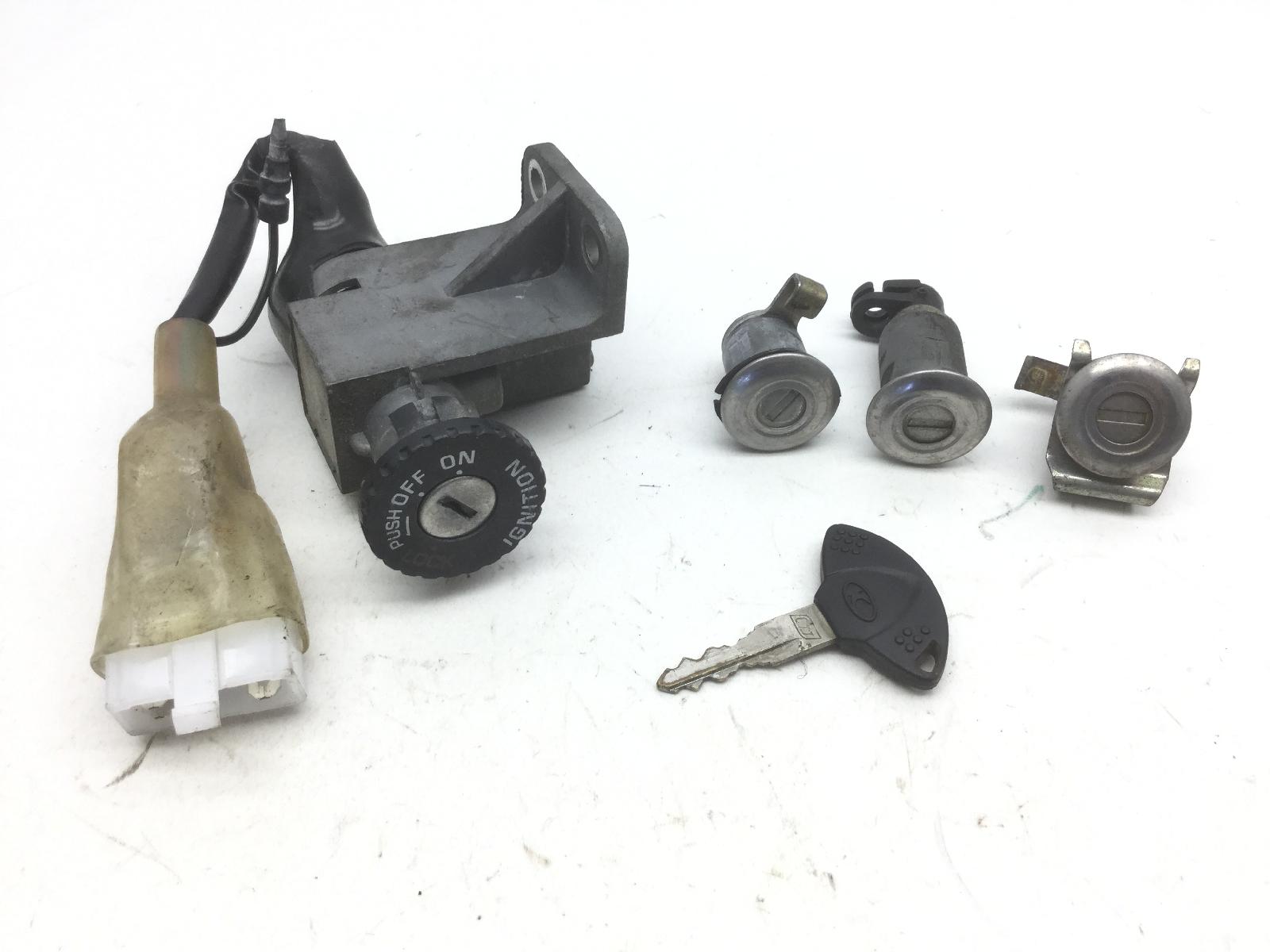 Kymco like i 200 blocchetto accensione con chiave e serrature 2009 2011 d21000