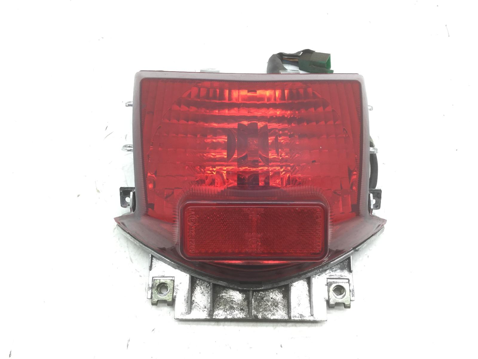 Kymco like i 200 faro fanale posteriore stop con attacco rotto 2009 2011 d21000