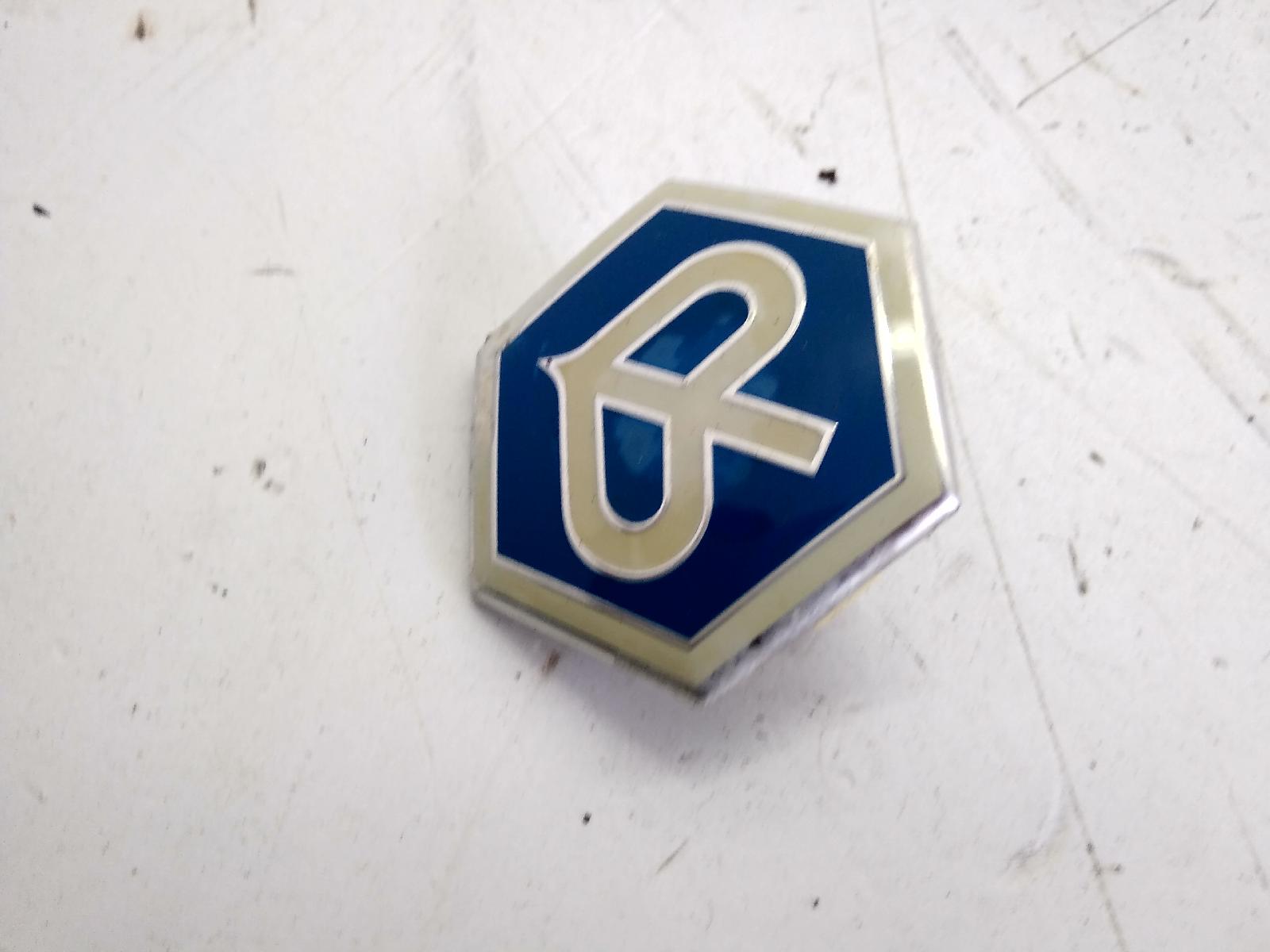 X10 4t 4v ie euro 3 125 emblema logo piaggio 2012 2015 m76101
