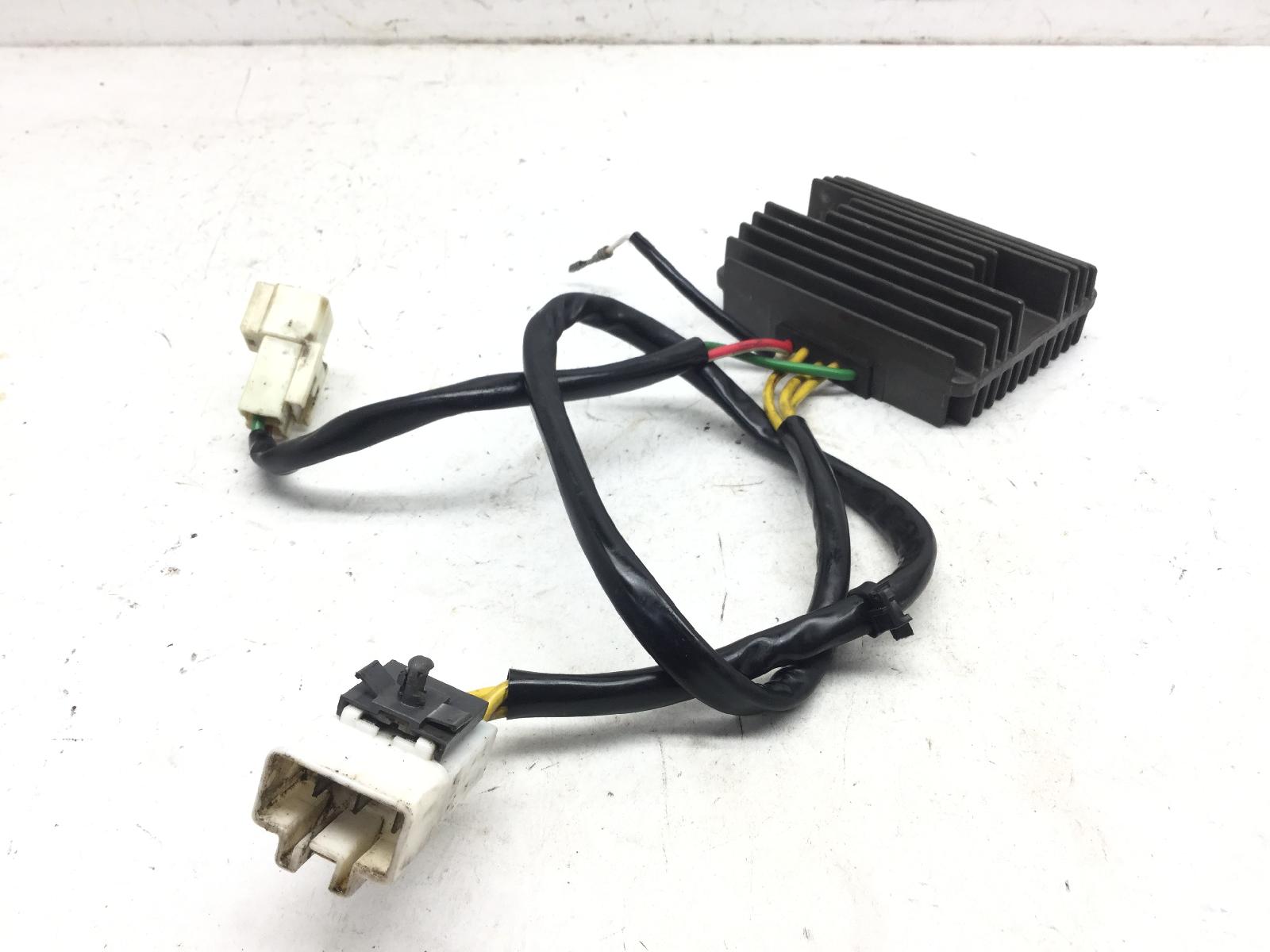 Piaggio x10 4t 4v ie euro 3 125 regolatore di tensione 2012 2015 m76101