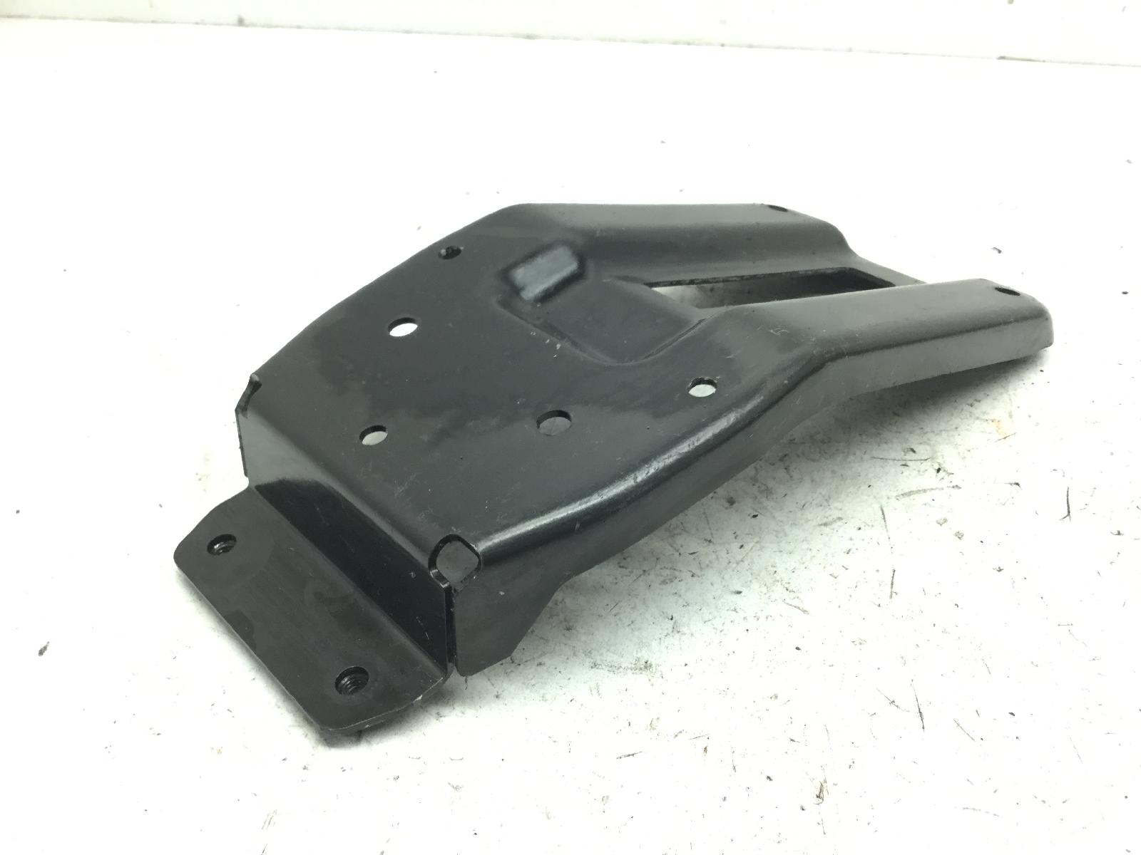 Piaggio x10 4t 4v ie euro 3 125 staffa supporto fissaggio parafango anterio 2012 2015 m76101