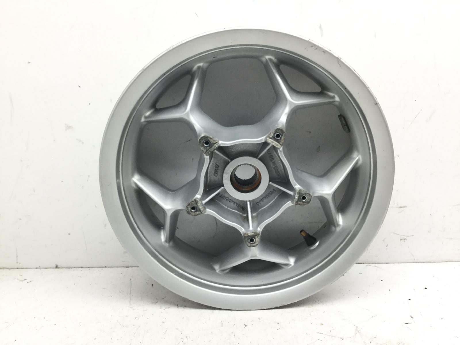 Piaggio x10 4t 4v ie euro 3 125 cerchio ruota posteriore 13 x 4.00 2012 2015 m76101