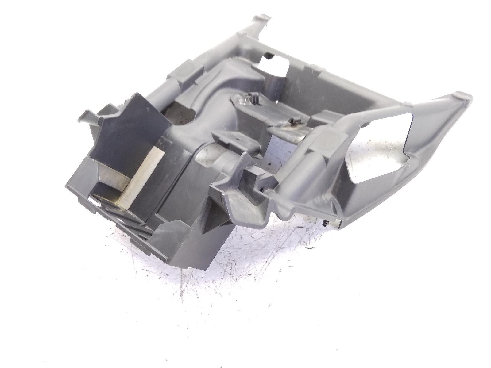 Suzuki burgman k5 an abs 650 carena coperchio e vano batteria 2005 2005 bu132