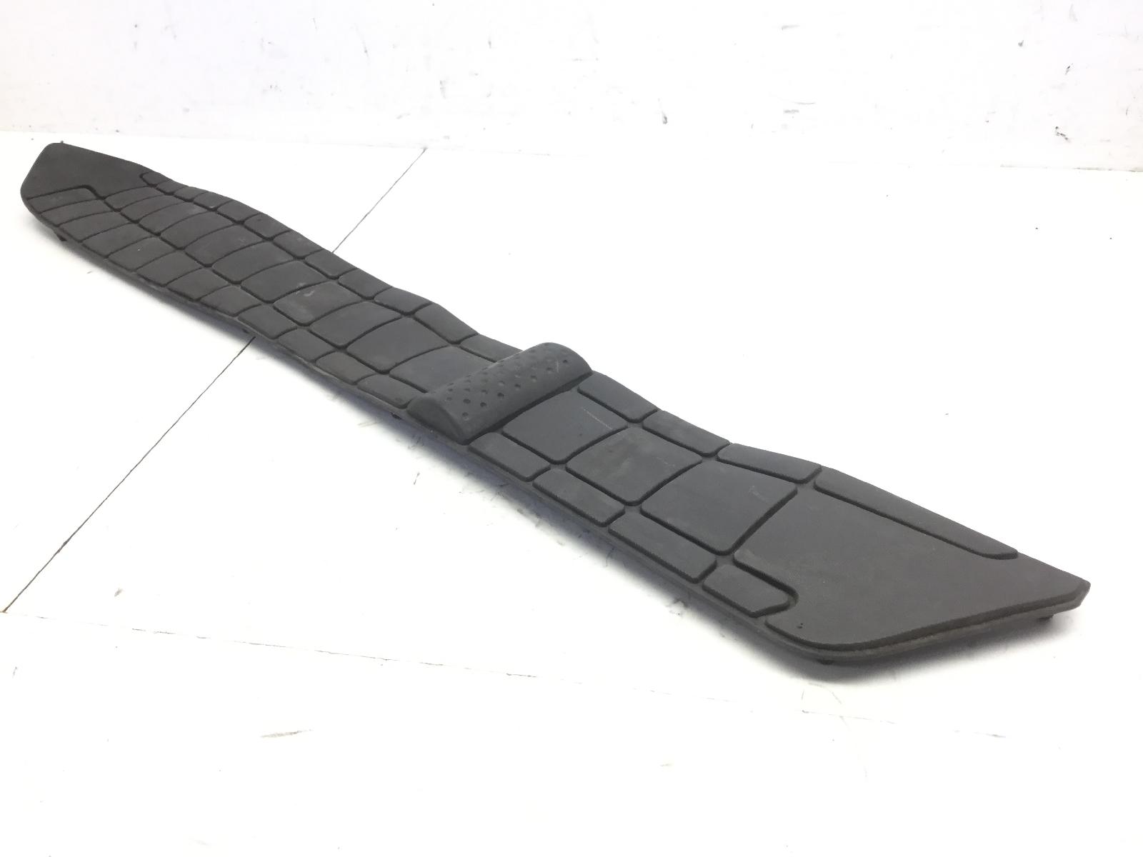 Suzuki burgman k5 an abs 650 tappetino anteriore sinistro pedana pavimento 2005 2005 bu132