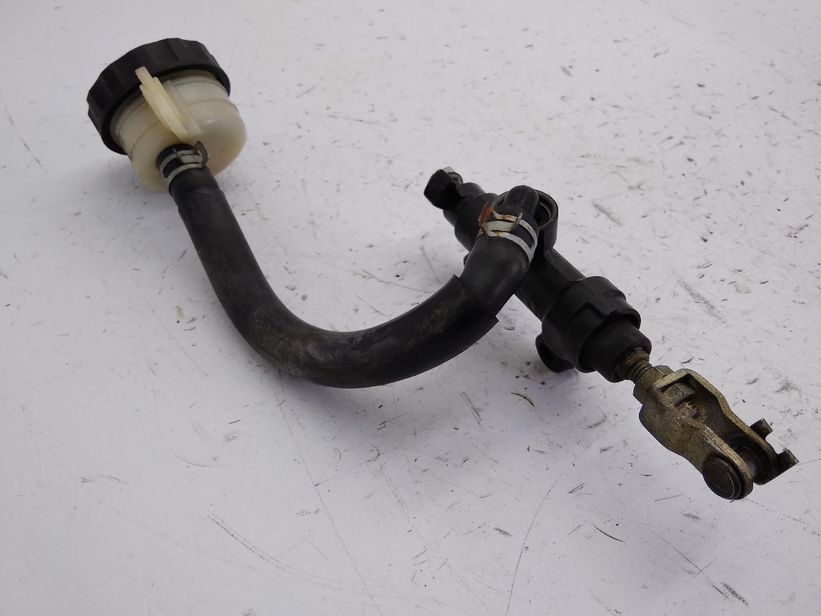 Triumph daytona 955 pompa freno posteriore completa 1997 1997 smtte502lgv