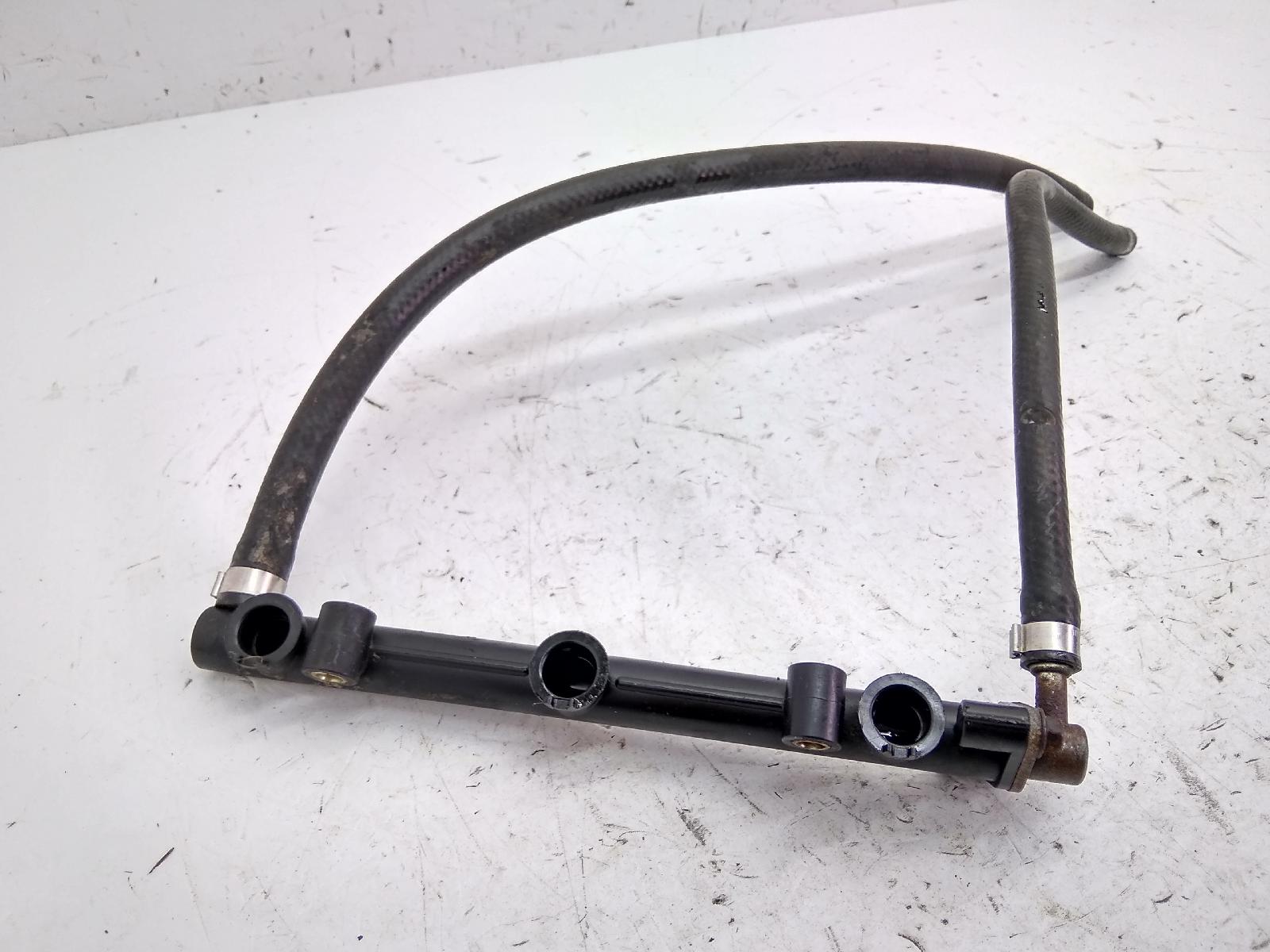 Triumph speed triple i 955 supporto iniettori e tubi benzina carburante 1998 2001