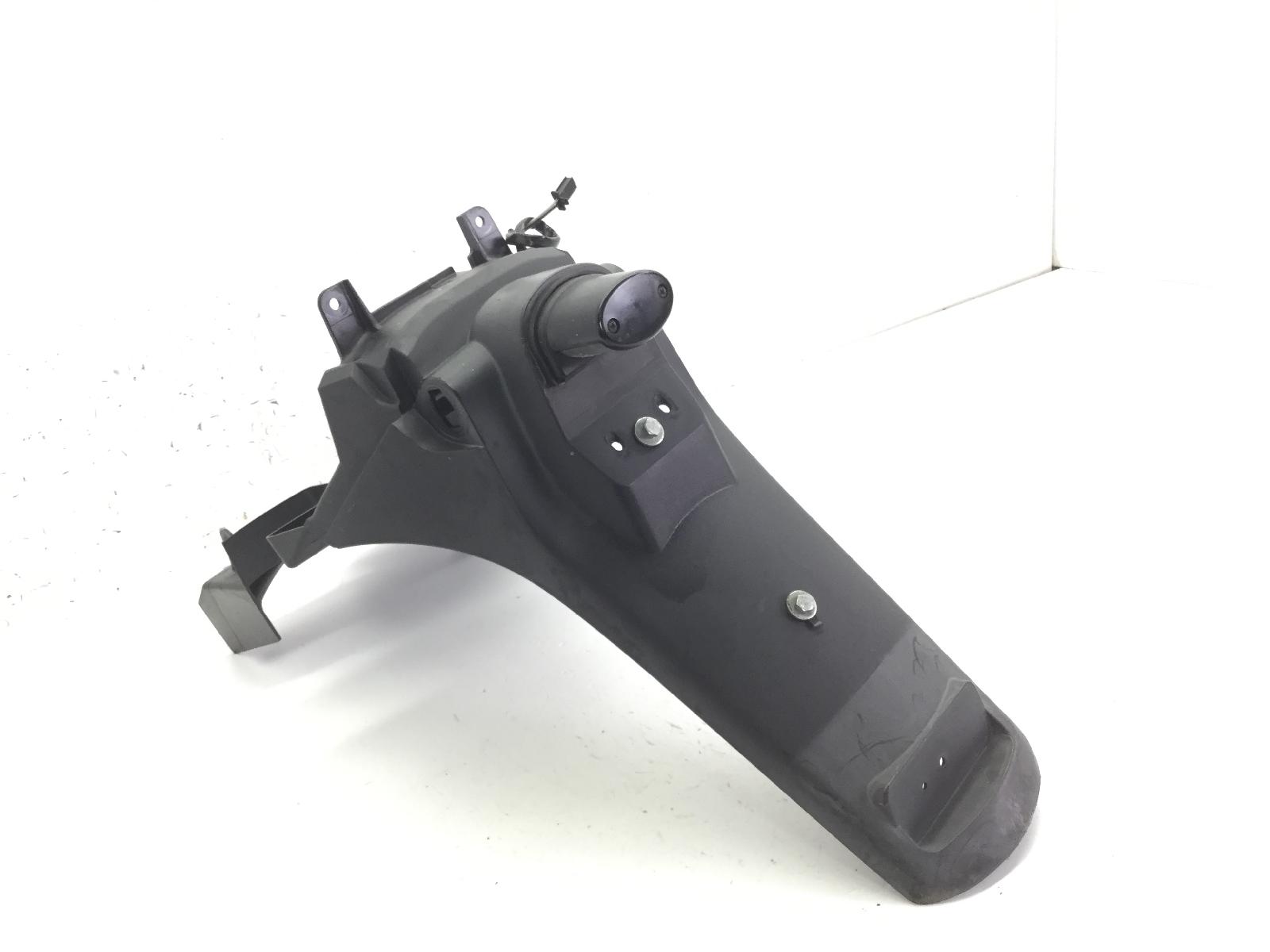Suzuki ug hokuto 110 parafango posteriore sottocoda portatarga e luce 2000 2000 a7111