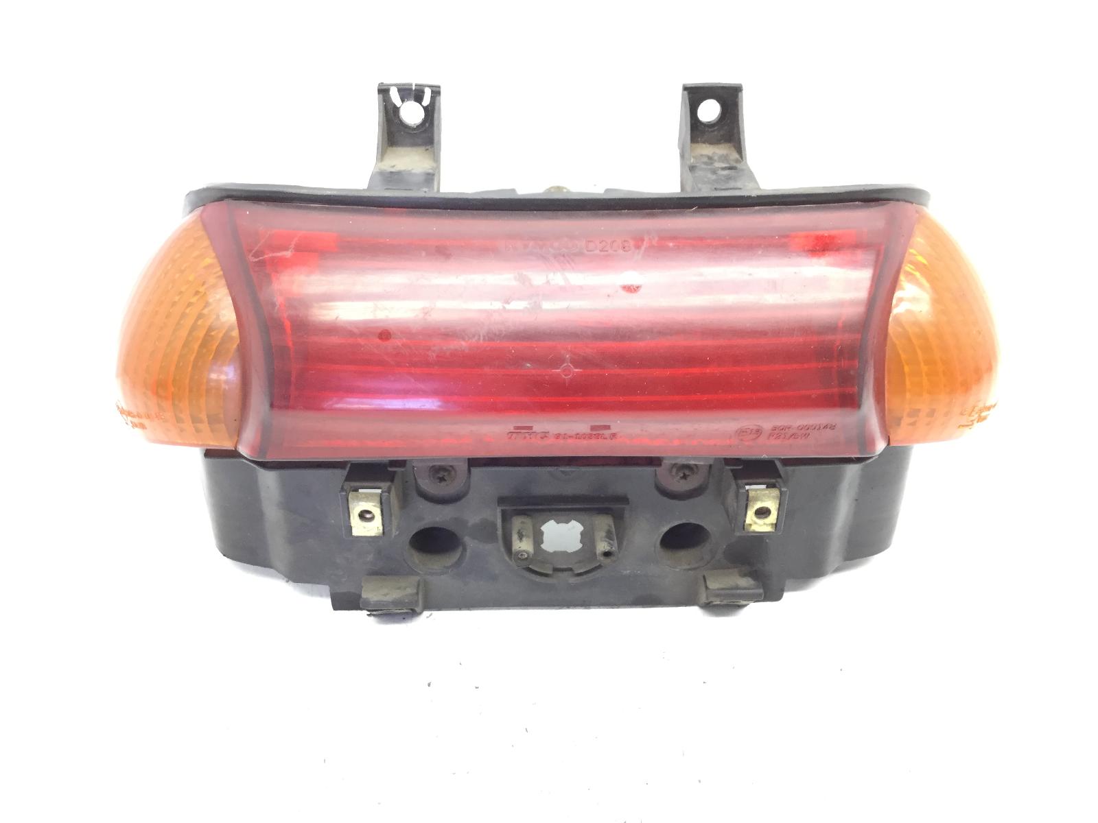 Kymco dink 2t 50 faro fanale posteriore con attacco crepato 1998 2002 sh10