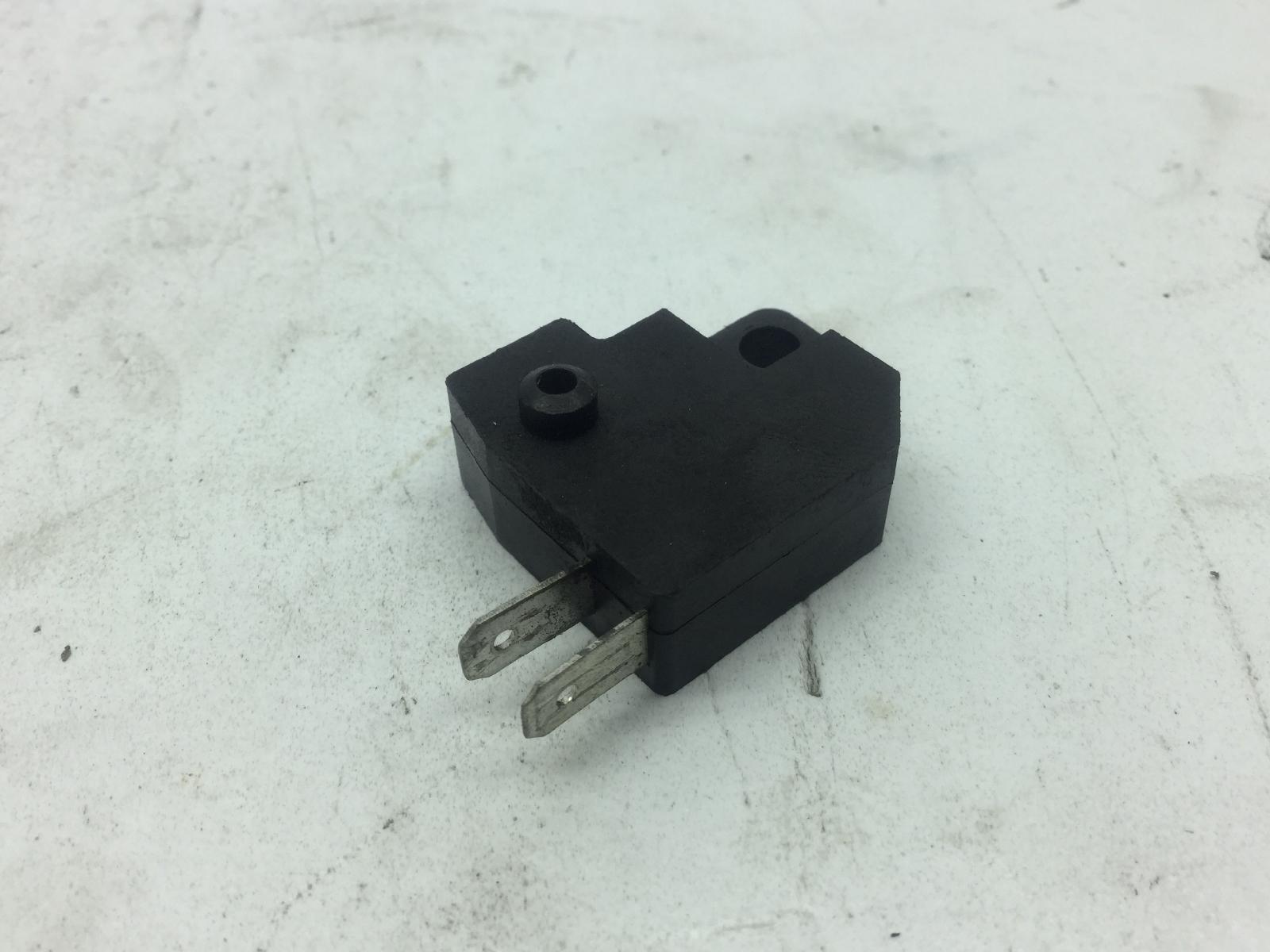 Sym symphony s 150 sensore stop microstop freno anteriore destro 2012 2012 lxmay15w1cx