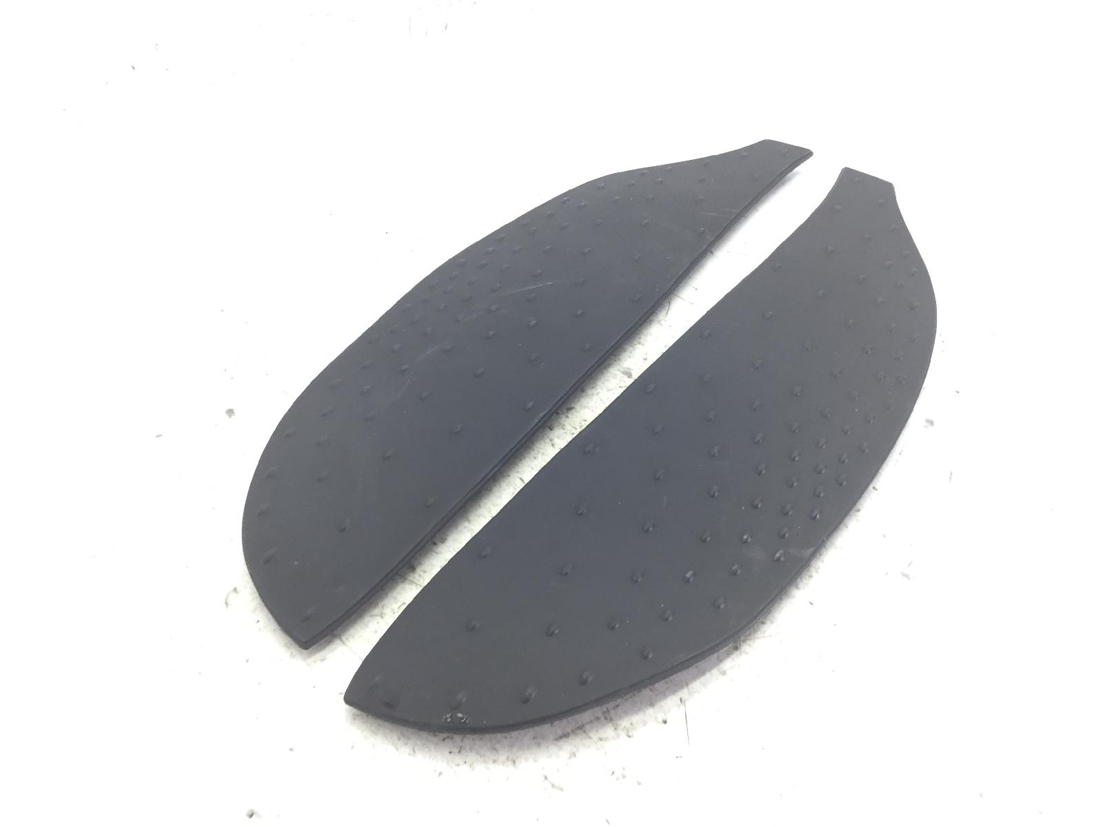 Aprilia scarabeo 200 coppia tappetini pedane pavimento poggiapiedi 2003 2003 tda01