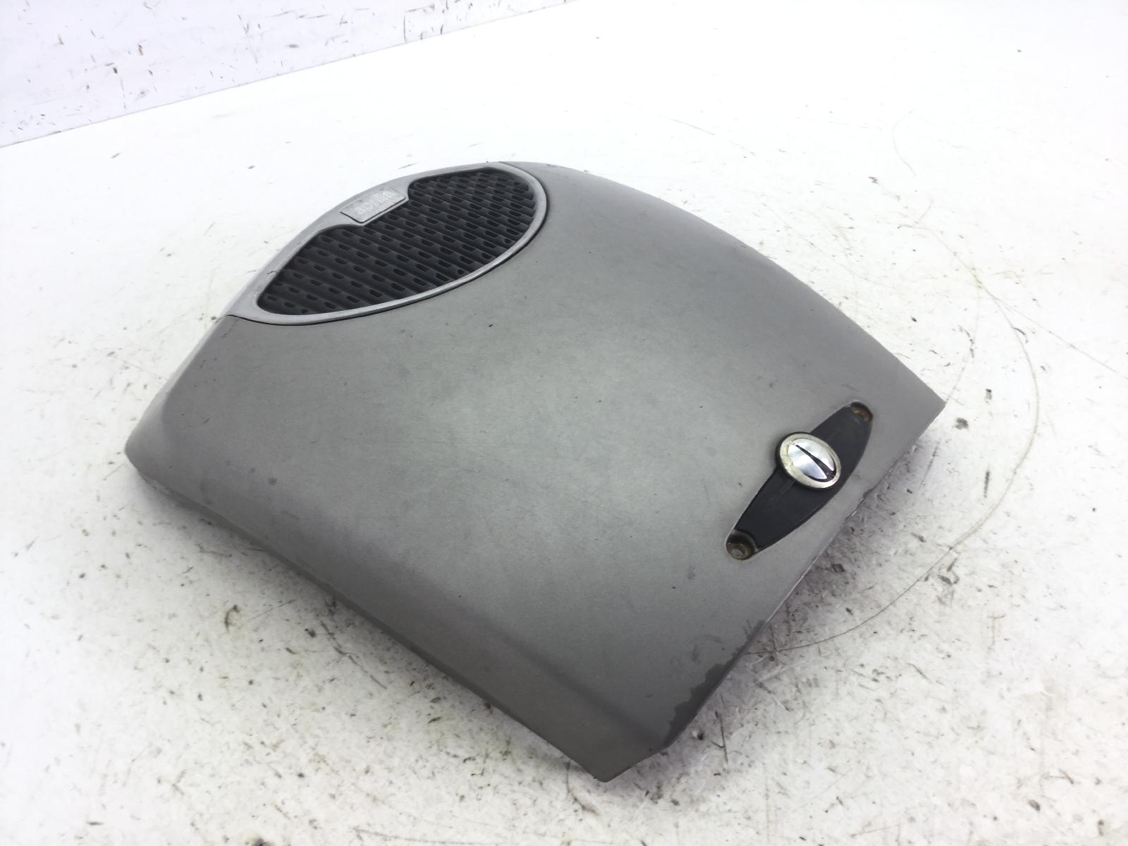 Aprilia scarabeo 200 coperchio carena scudo anteriore - crepe su 2 attacchi 2003 2003 tda01