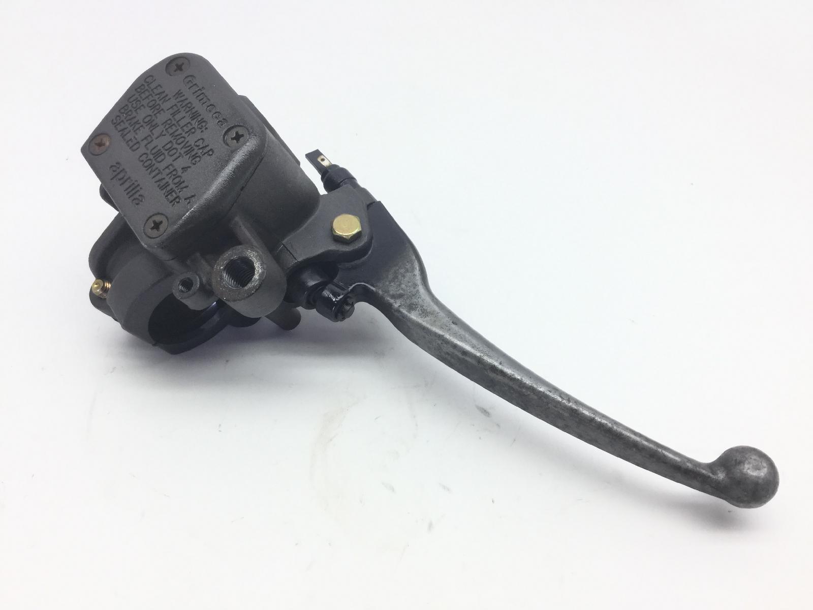 Aprilia scarabeo 200 pompa freno anteriore destra con leva 2003 2003 tda01