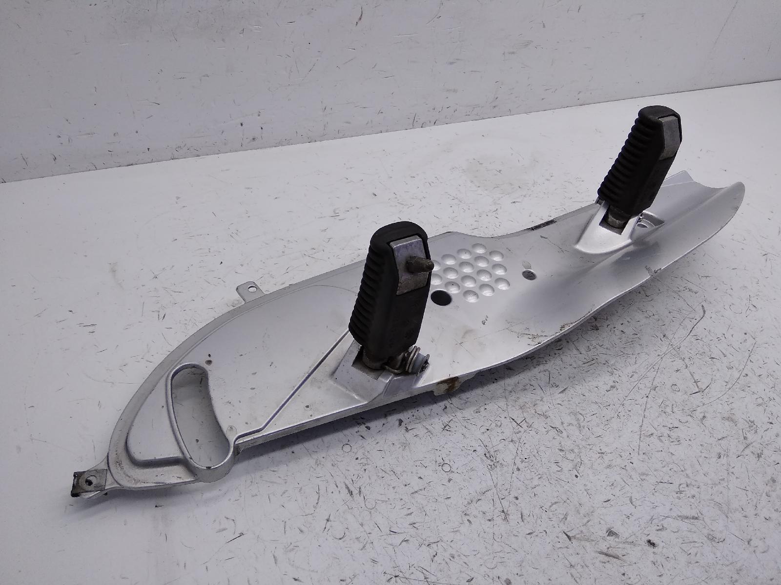 Bmw r 850 rt abs 850 staffa supporto sinistro e pedane poggiapiedi 2002 2005 wb10417ax4ze