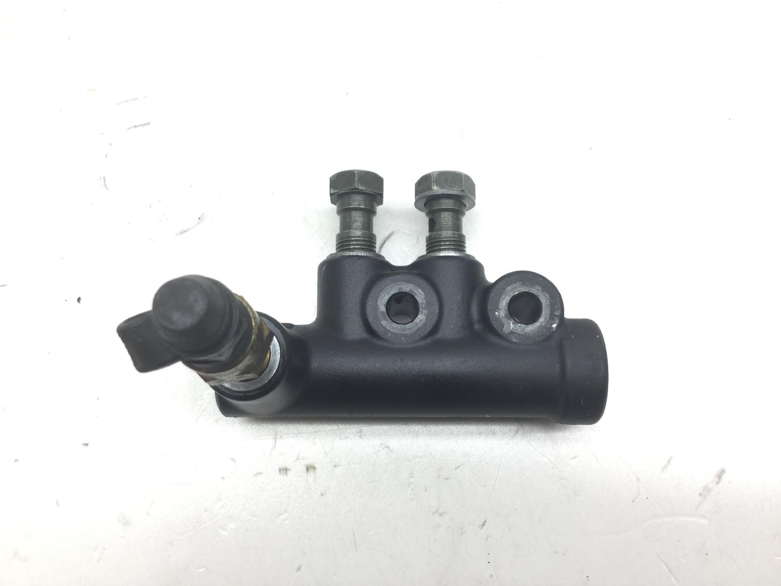 Aprilia atlantic sprint 500 ripartitore sdoppiatore tubi freno anteriore 2005 2008 vla00