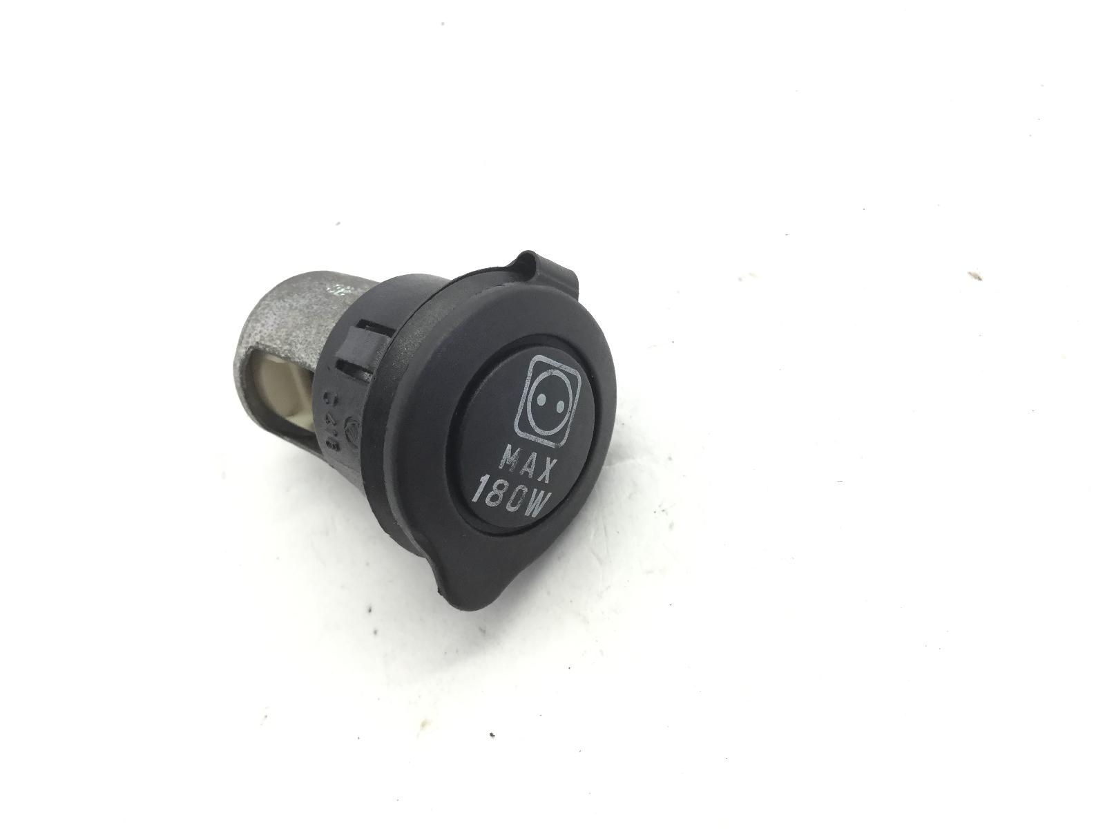 Aprilia atlantic sprint 500 presa 12 v 2005 2008 vla00