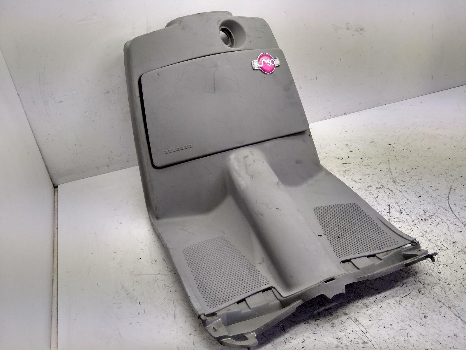 Piaggio sfera 50 carena controscudo retroscudo leggermente deformato 1991 1993 nsl1t